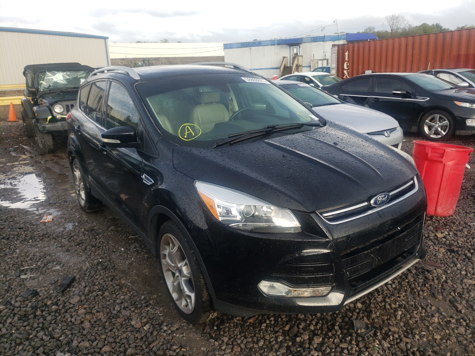 FORD ESCAPE TIT 2016 مع رقم تعريف المركبة 1FMCU0J98GUA72898 - صورة من المزاد