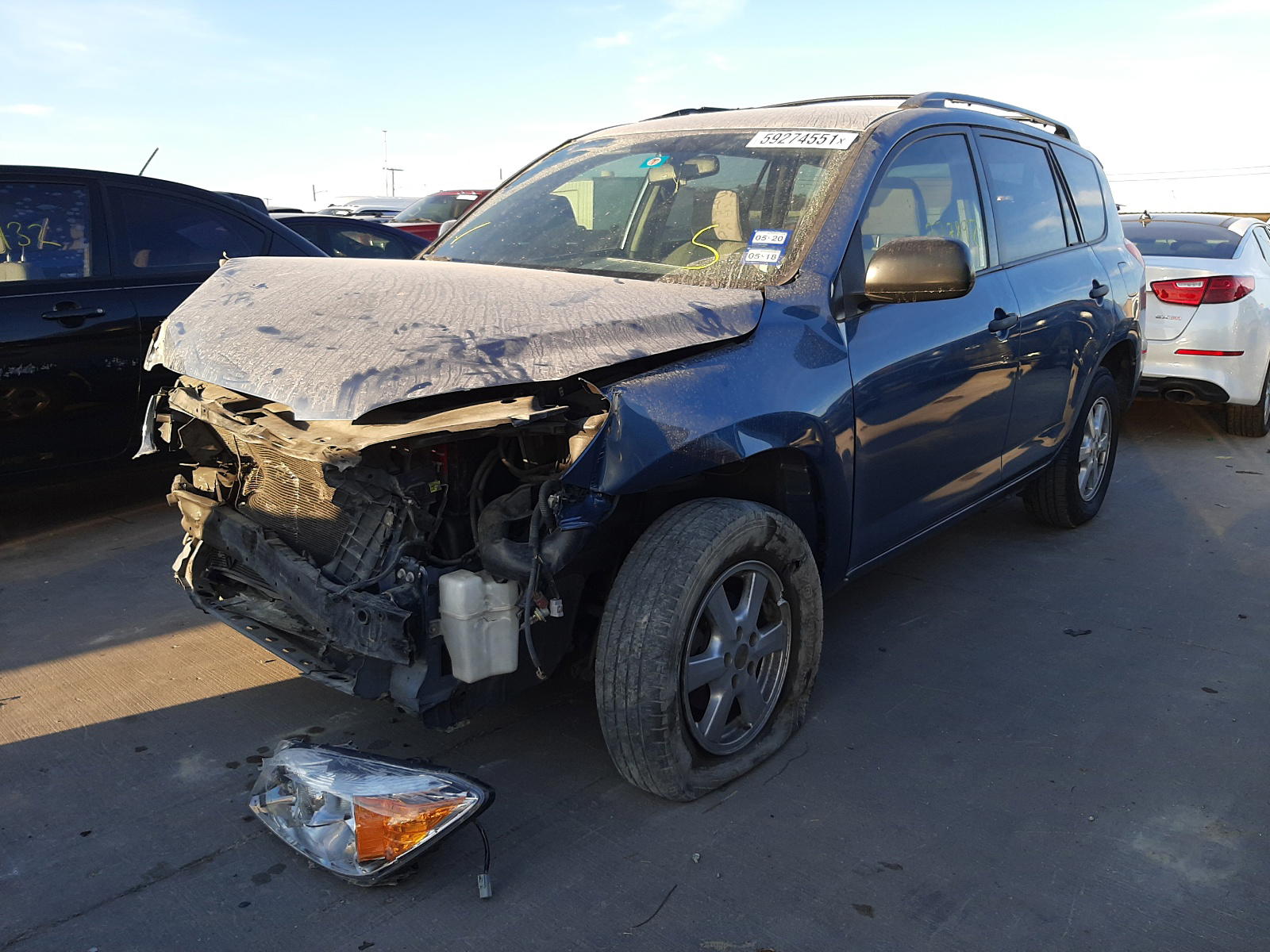 Photo 2 from auction – 2007 TOYOTA RAV4 with VIN JTMZD33V375061179