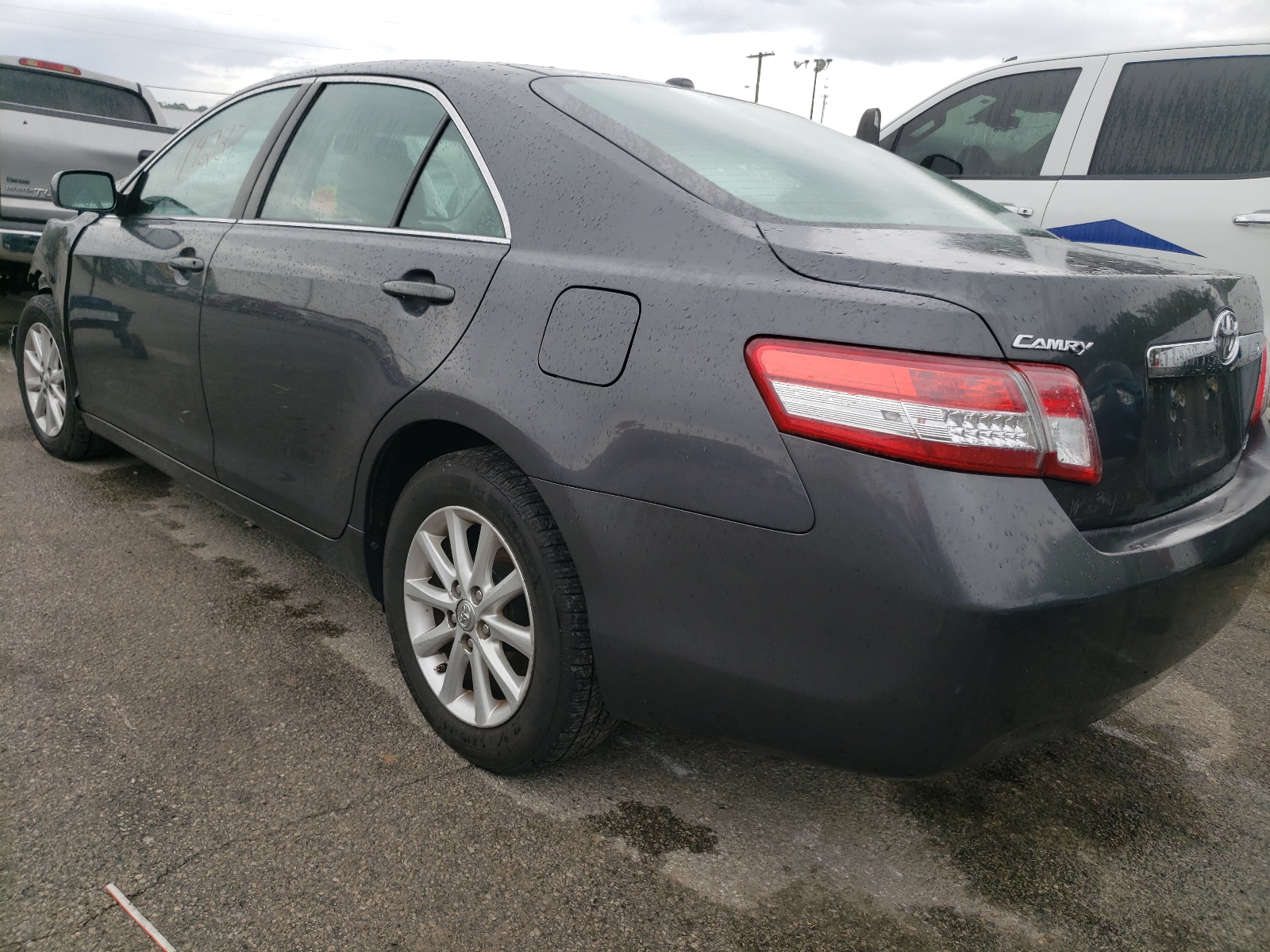 Фото 3 с аукциона – 2011 TOYOTA CAMRY BASE с VIN 4T1BF3EK4BU207128