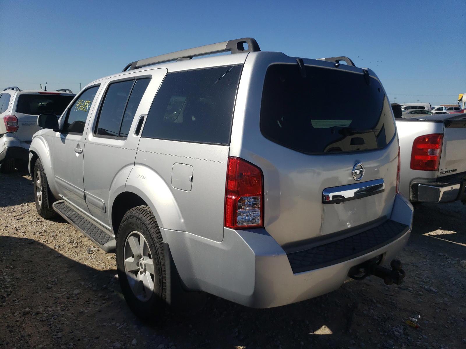 Photo 3 from auction – 2011 NISSAN PATHFINDER with VIN 5N1AR1NN6BC620630
