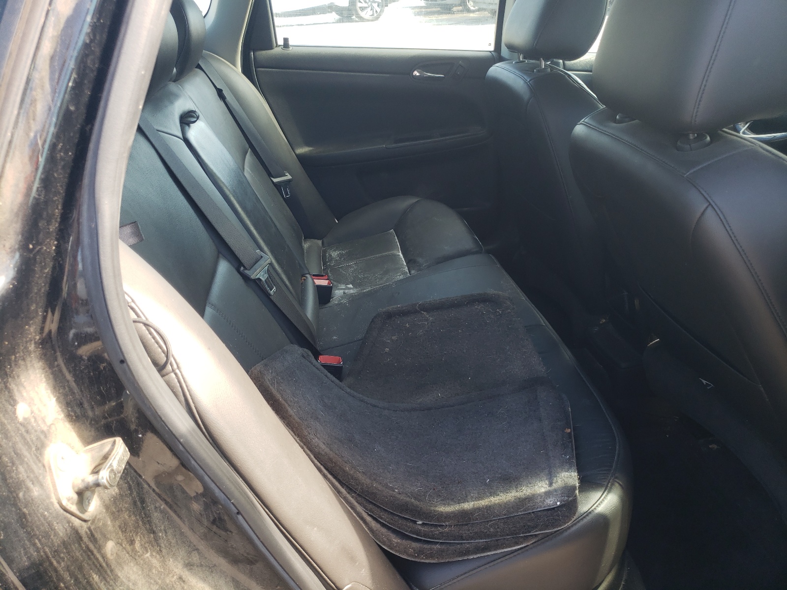 Photo 6 from auction – 2010 CHEVROLET IMPALA LTZ with VIN 2G1WC5EM6A1189813