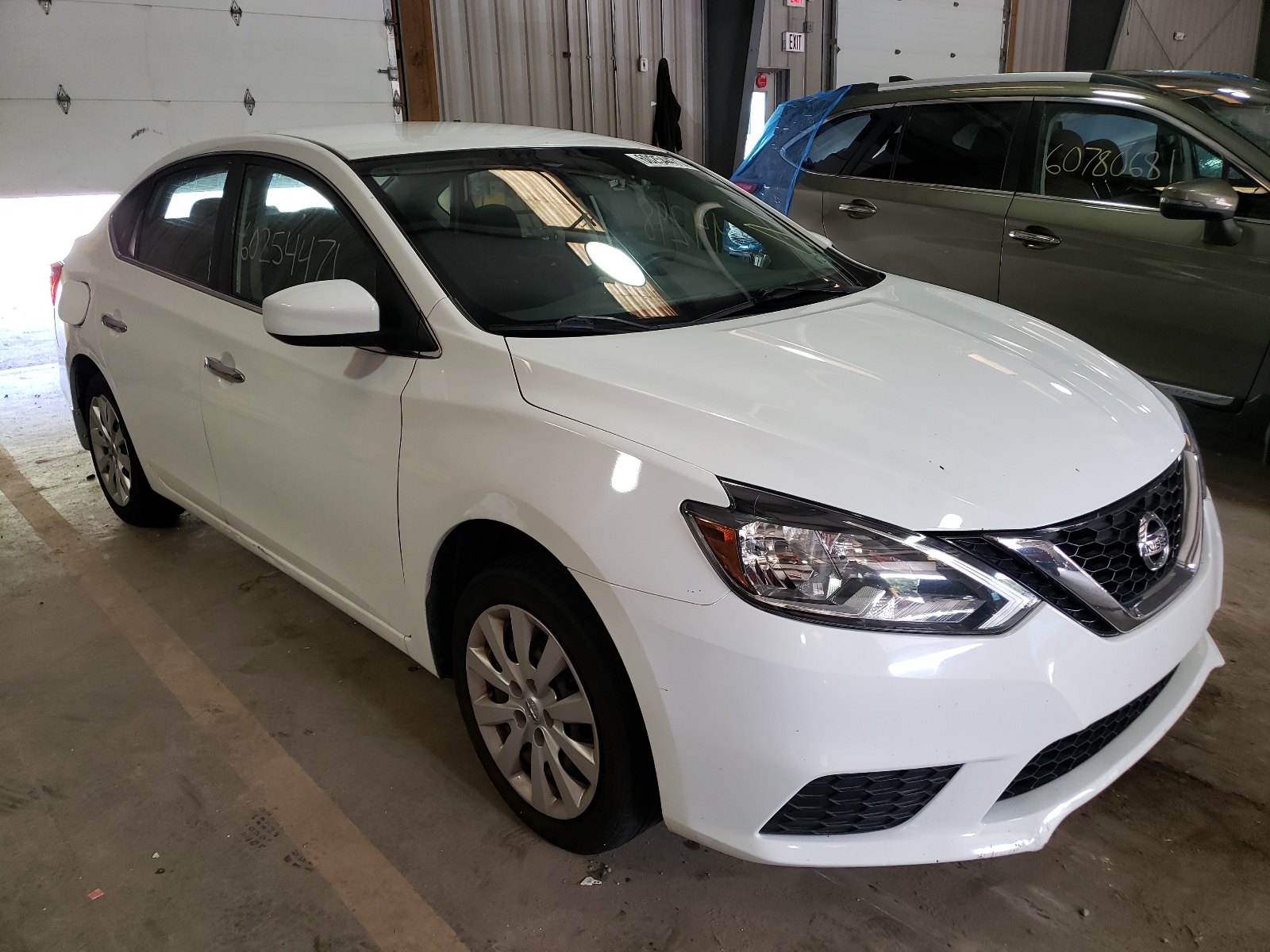 Photo 1 from auction – 2017 NISSAN SENTRA S with VIN 3N1AB7AP4HL641267