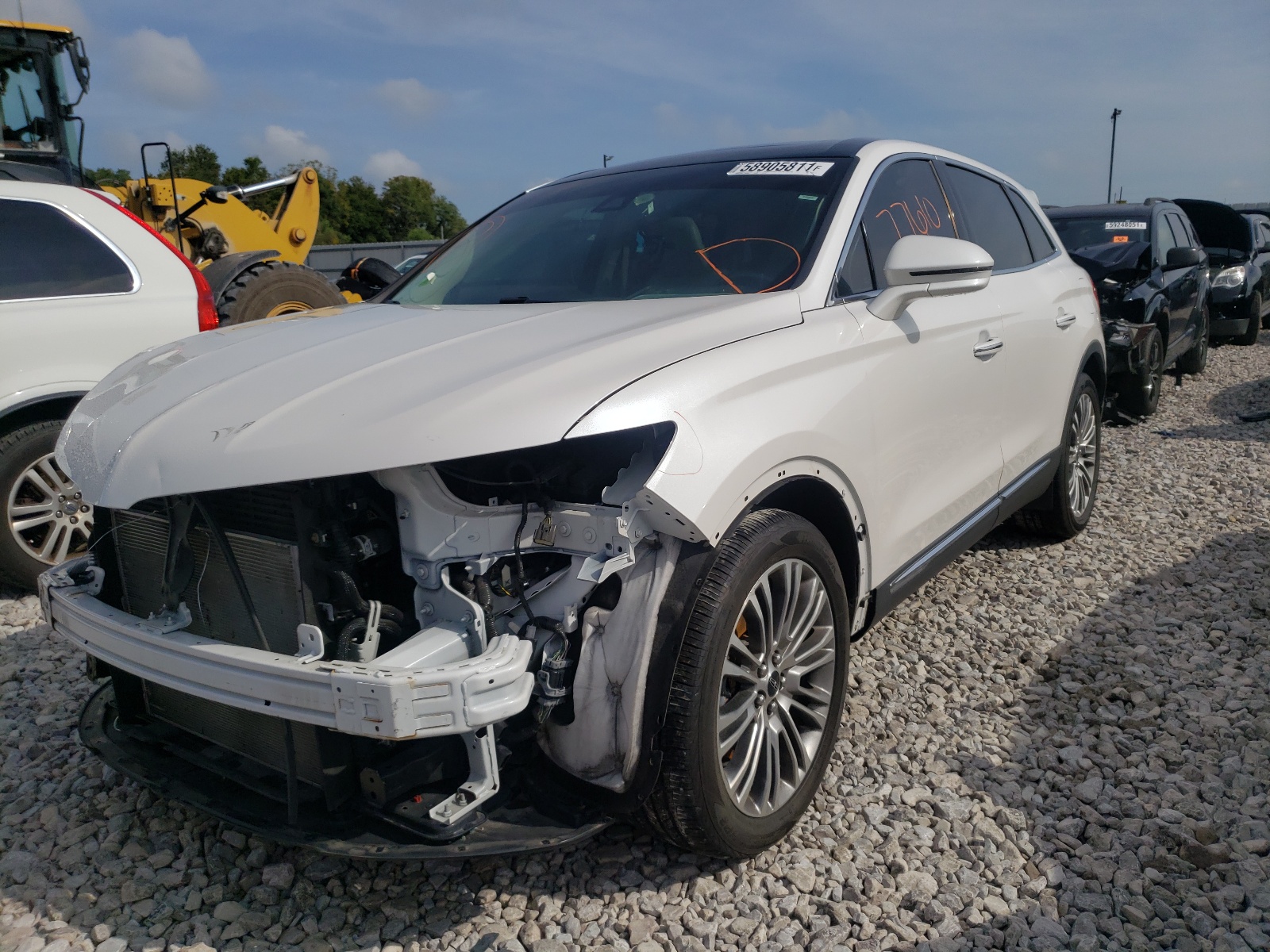 Photo 2 from auction – 2016 LINCOLN MKX RESERV with VIN 2LMTJ8LRXGBL27811