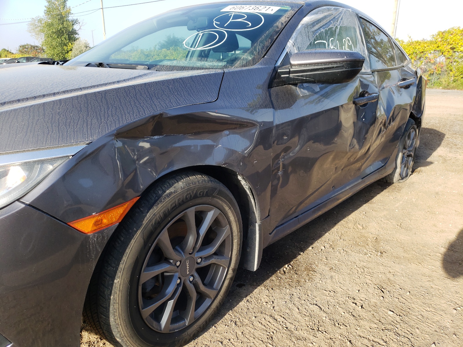 Photo 9 from auction – 2016 HONDA CIVIC LX with VIN 2HGFC2F55GH030425