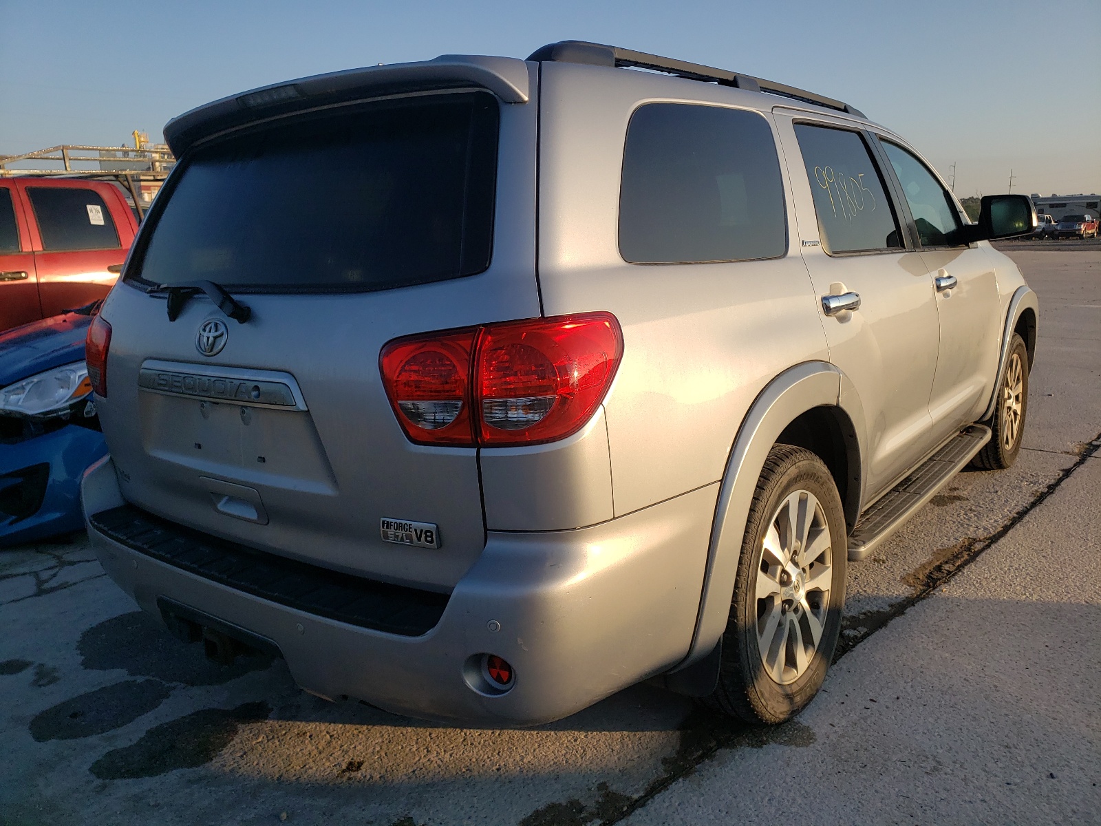 Photo 4 from auction – 2016 TOYOTA SEQUOIA LI with VIN 5TDKY5G11GS062320
