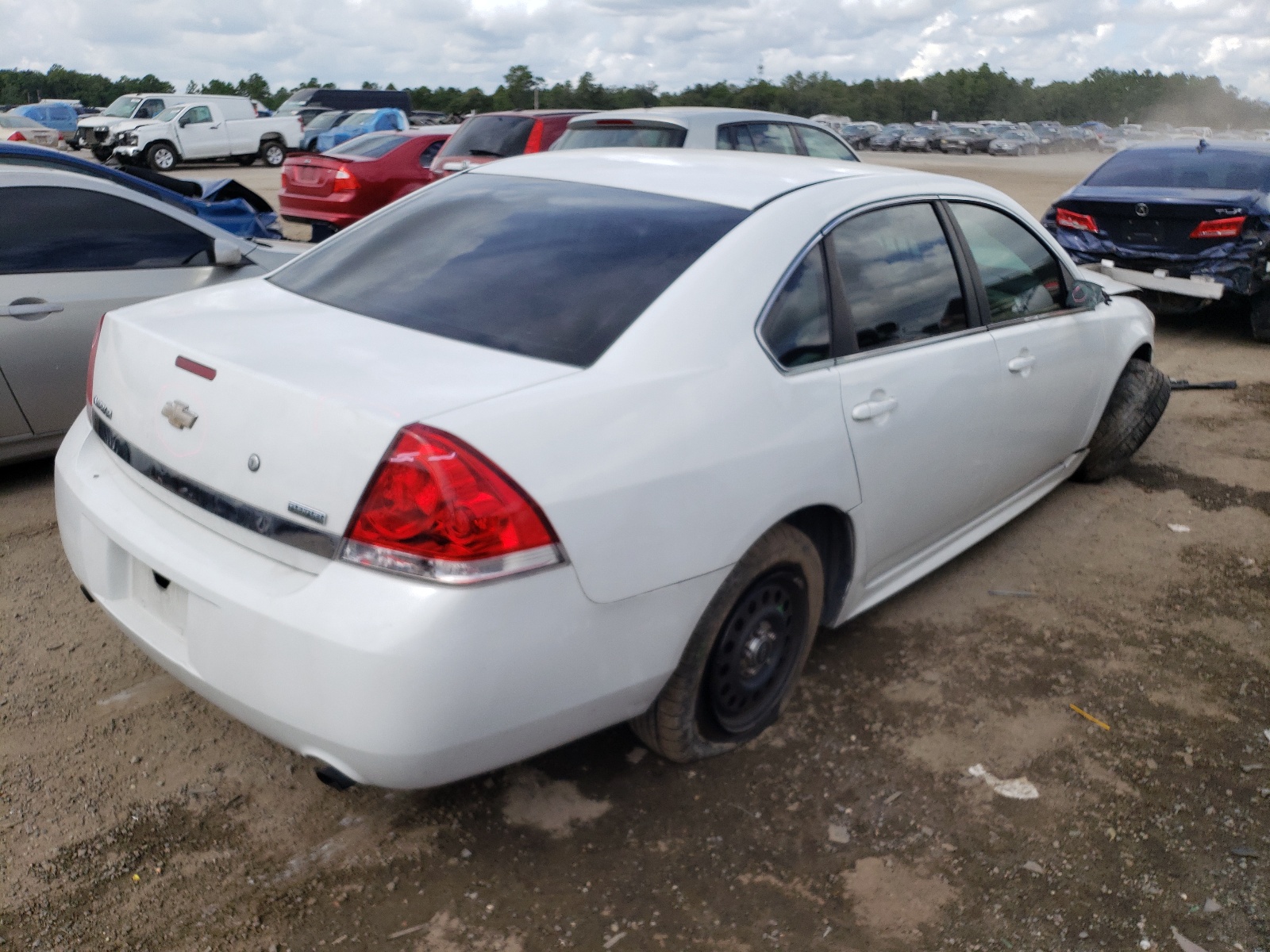 Photo 4 from auction – 2011 CHEVROLET IMPALA POL with VIN 2G1WD5EM4B1278259