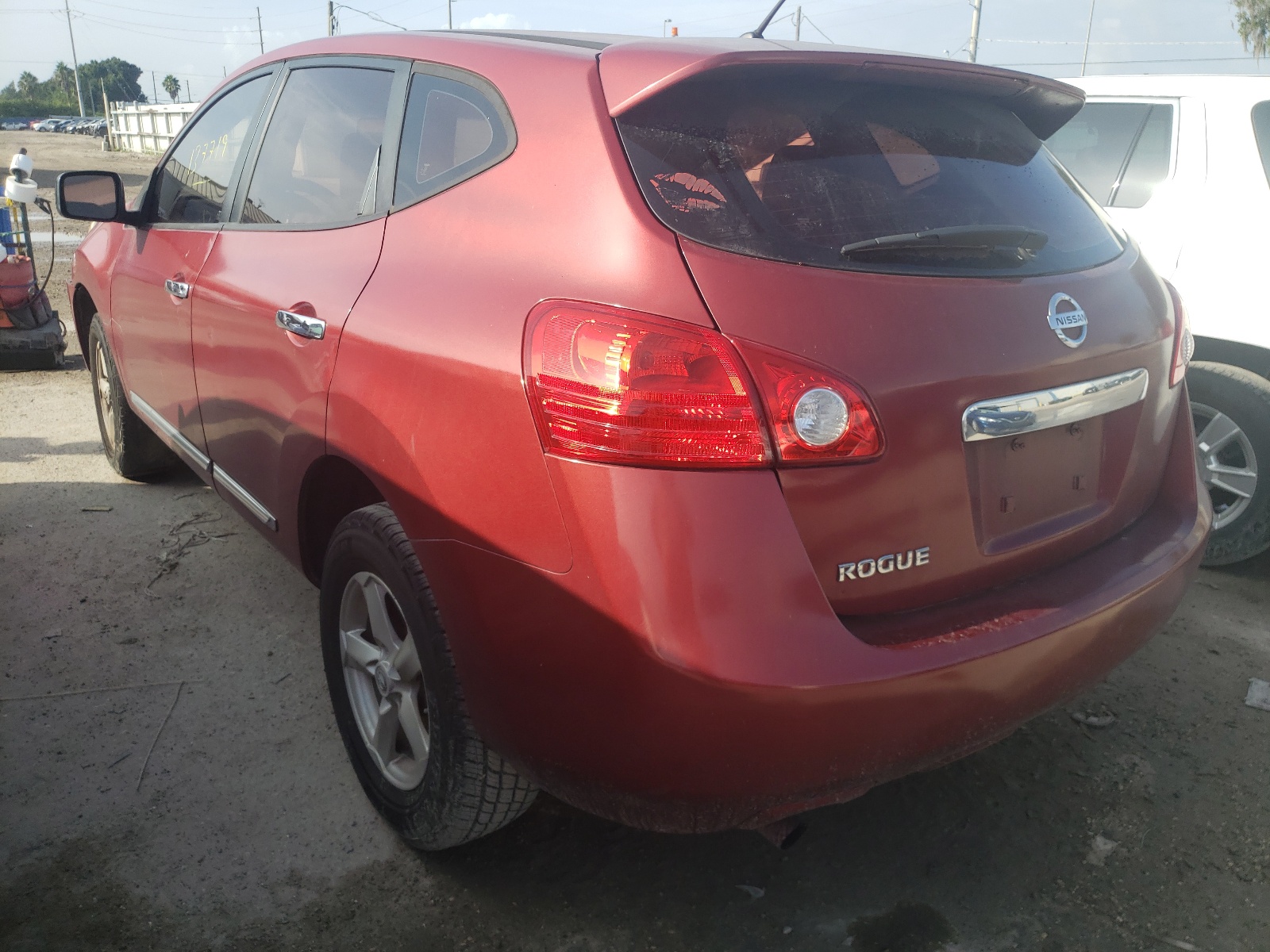 Photo 3 from auction – 2011 NISSAN ROGUE S with VIN JN8AS5MTXBW159757