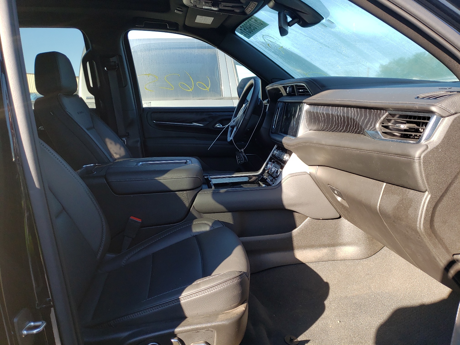 Photo 5 from auction – 2021 GMC YUKON DENA with VIN 1GKS2DKL1MR324310