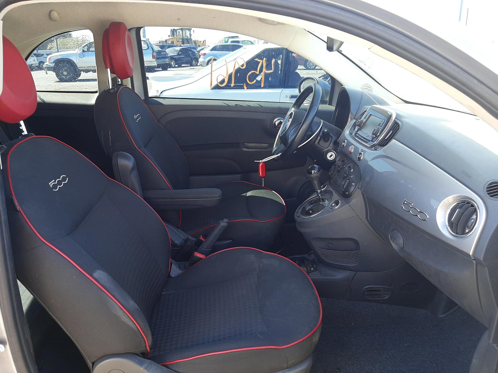 Photo 5 from auction – 2017 FIAT 500 POP with VIN 3C3CFFKR2HT549549