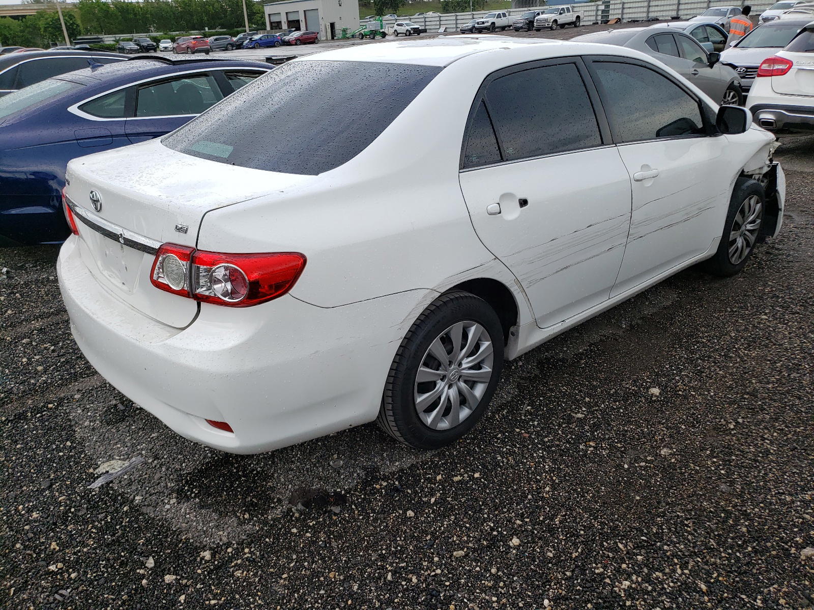 Photo 4 from auction – 2013 TOYOTA COROLLA BA with VIN 5YFBU4EE2DP141558