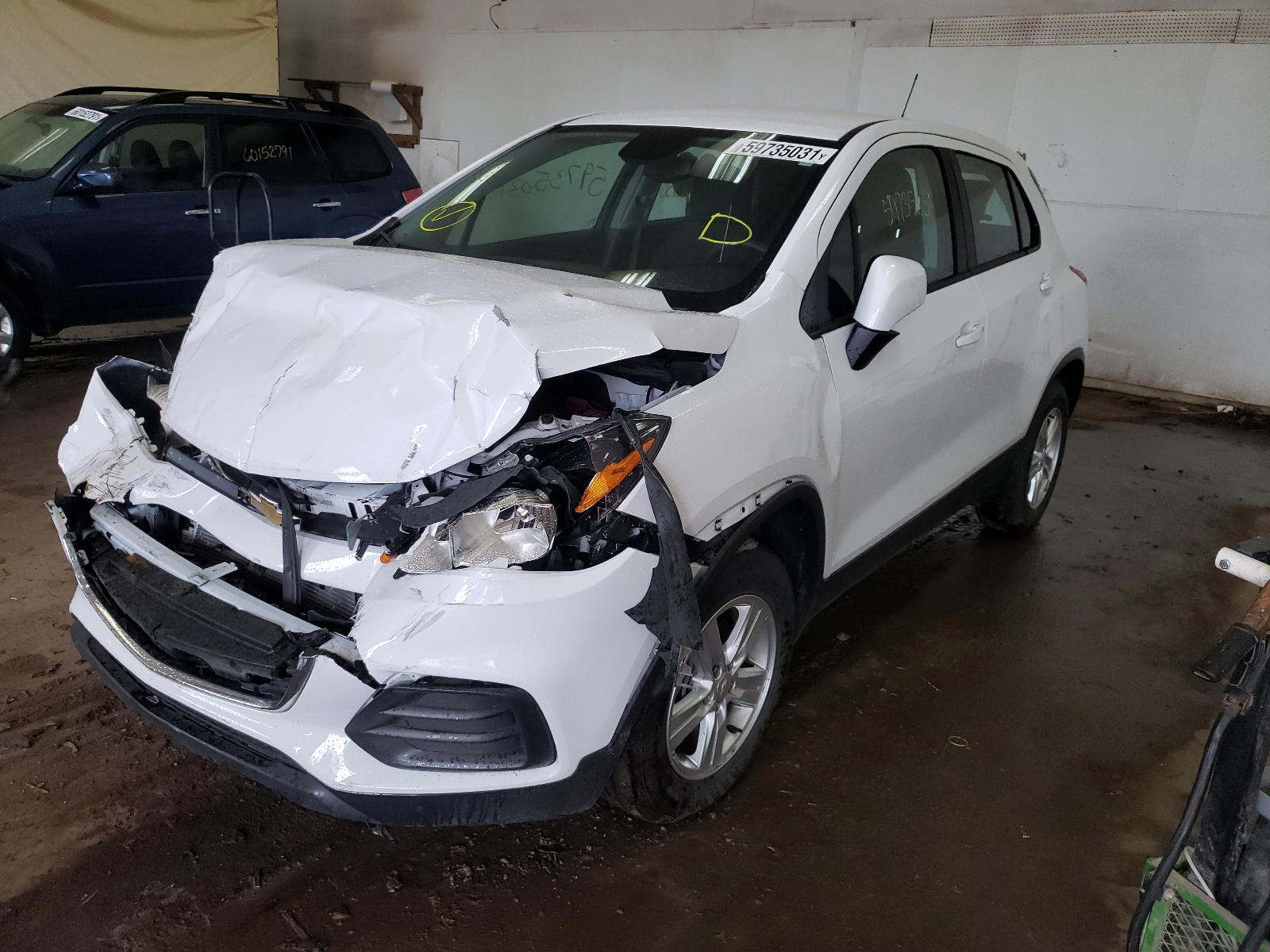 Photo 2 from auction – 2019 CHEVROLET TRAX LS with VIN 3GNCJNSB2KL358221