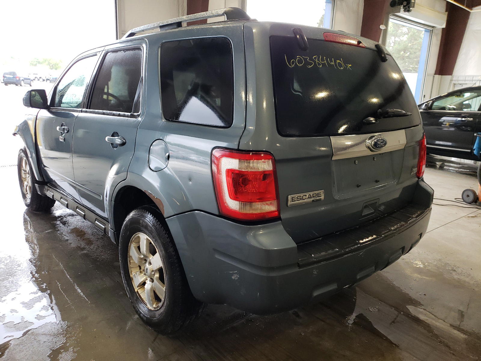 Photo 3 from auction – 2012 FORD ESCAPE LIM with VIN 1FMCU9EG2CKB44066