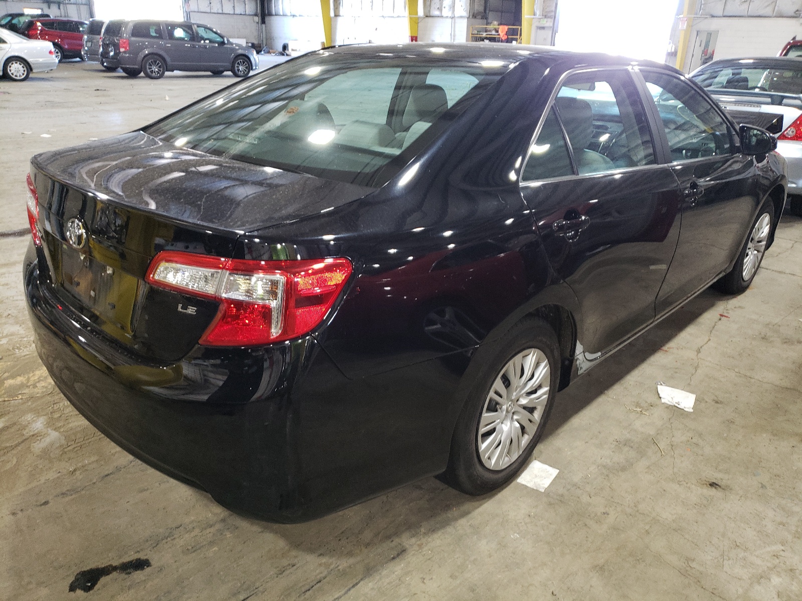 Photo 4 from auction – 2014 TOYOTA CAMRY L with VIN 4T4BF1FKXER379712