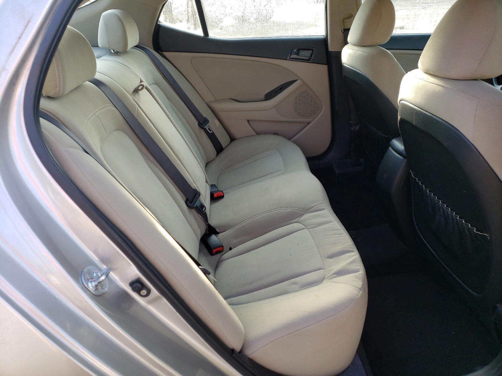 Photo 6 from auction – 2011 KIA OPTIMA LX with VIN KNAGM4A73B5175710