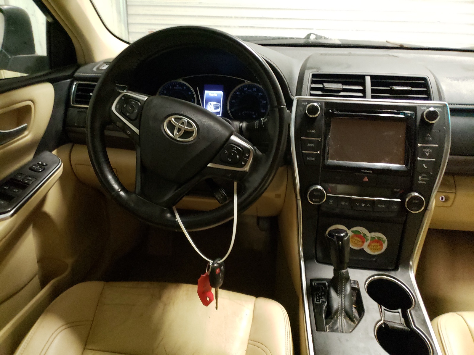 Photo 9 from auction – 2016 TOYOTA CAMRY LE with VIN 4T1BF1FK6GU554910