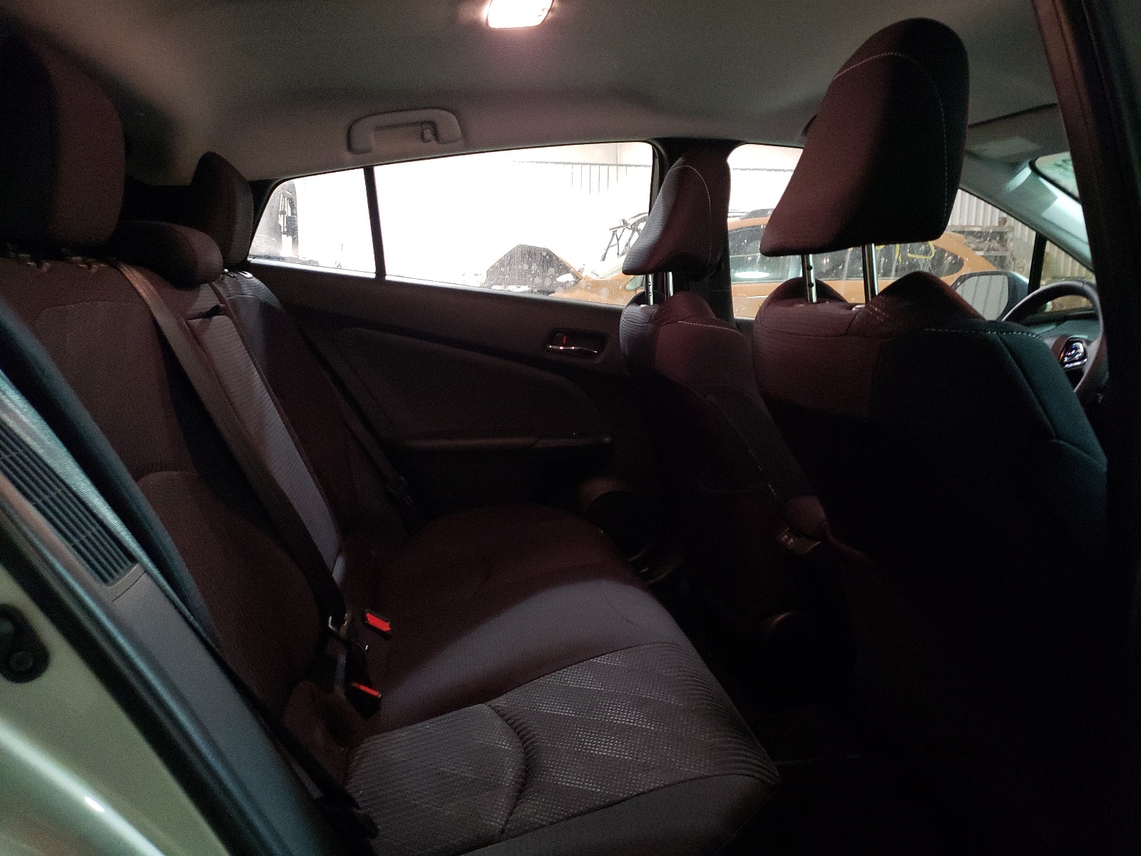 Photo 6 from auction – 2021 TOYOTA PRIUS PRIM with VIN JTDKAMFP5M3195082