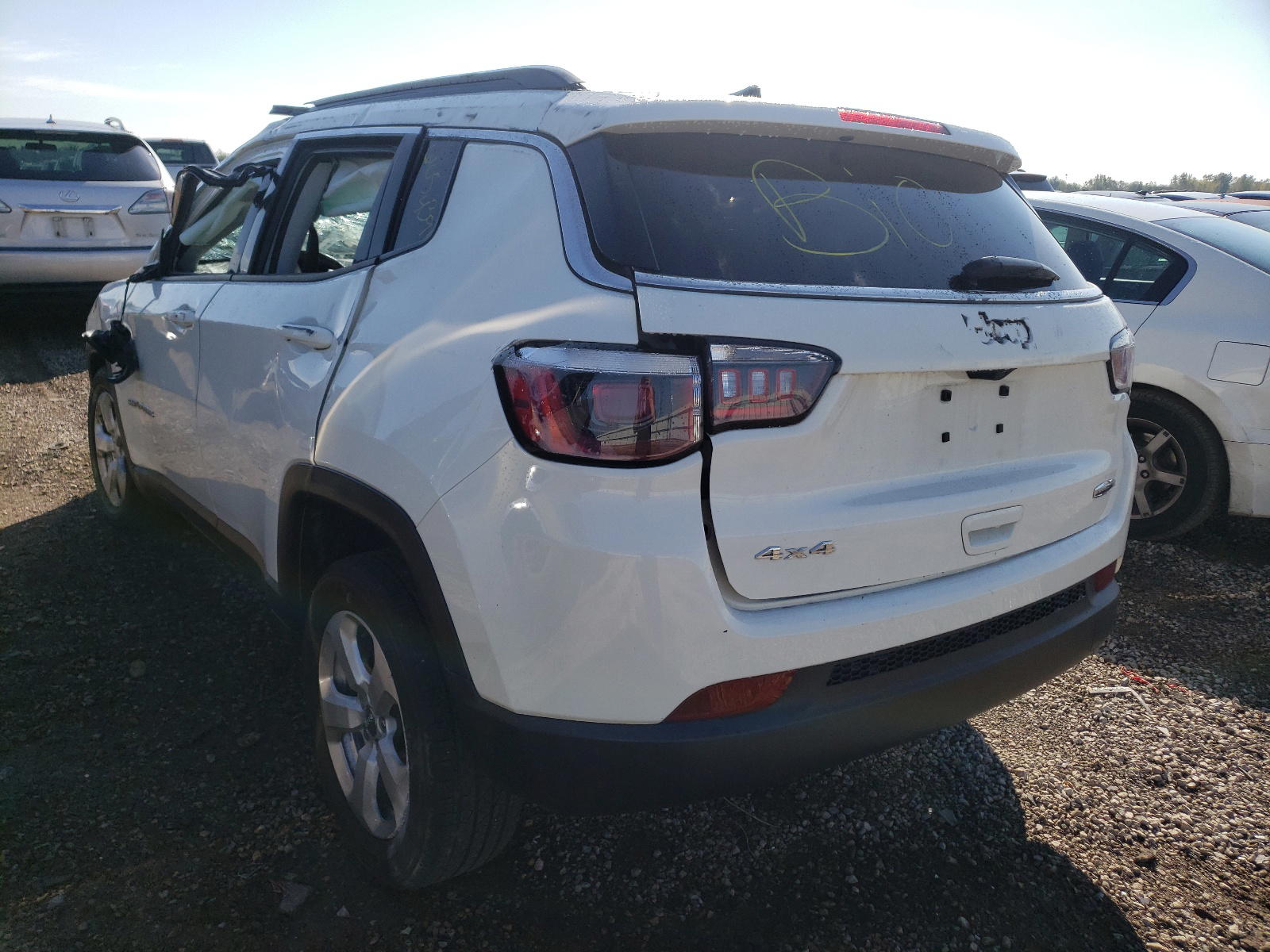 Photo 3 from auction – 2018 JEEP COMPASS LA with VIN 3C4NJDBB5JT313980