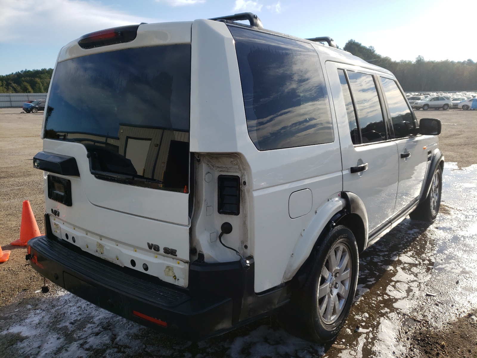 Photo 4 from auction – 2006 LAND ROVER LR3 SE with VIN SALAE25436A374854