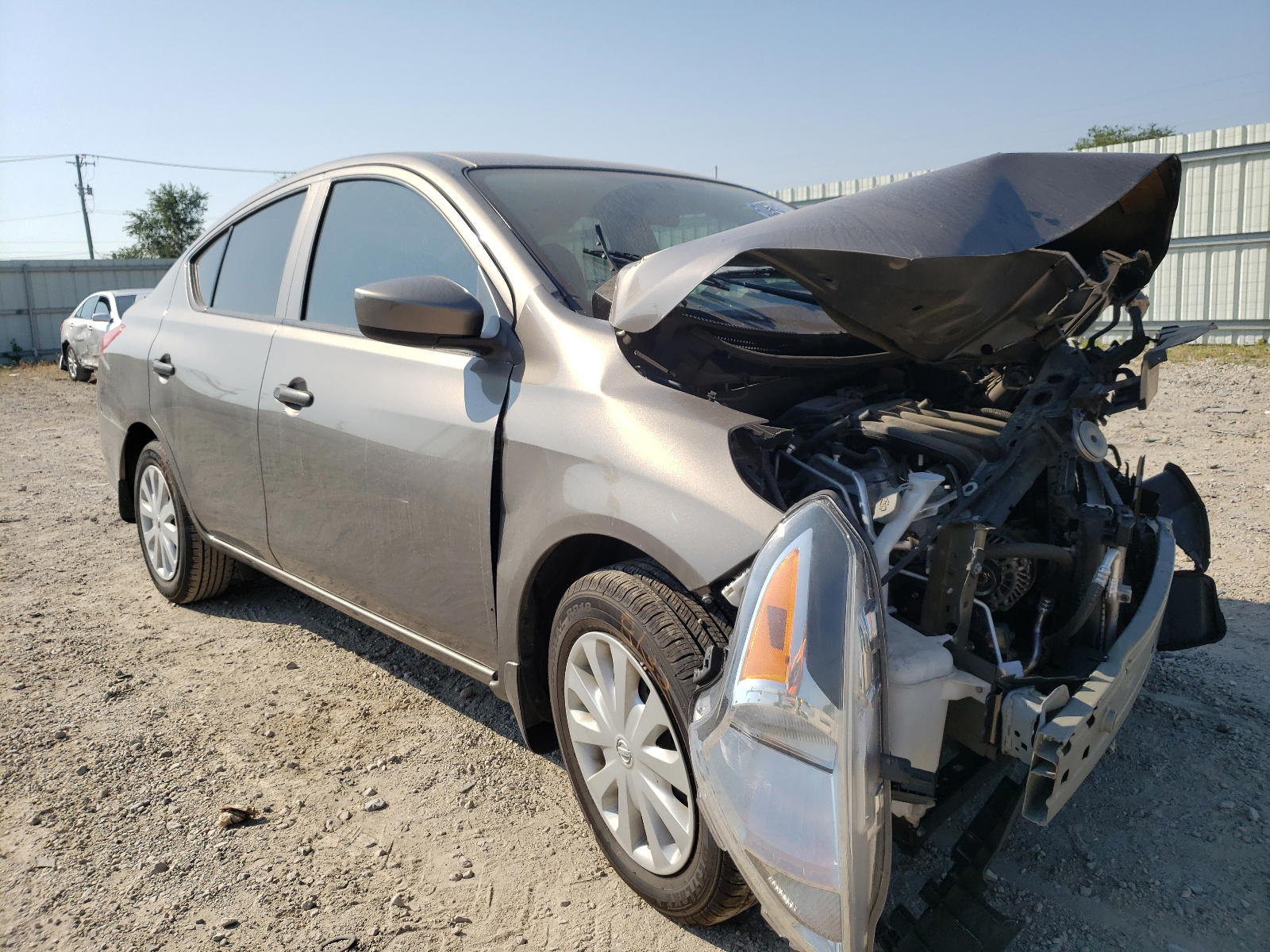 NISSAN VERSA S 2016 with VIN 3N1CN7AP0GL876604 - Photo from auction
