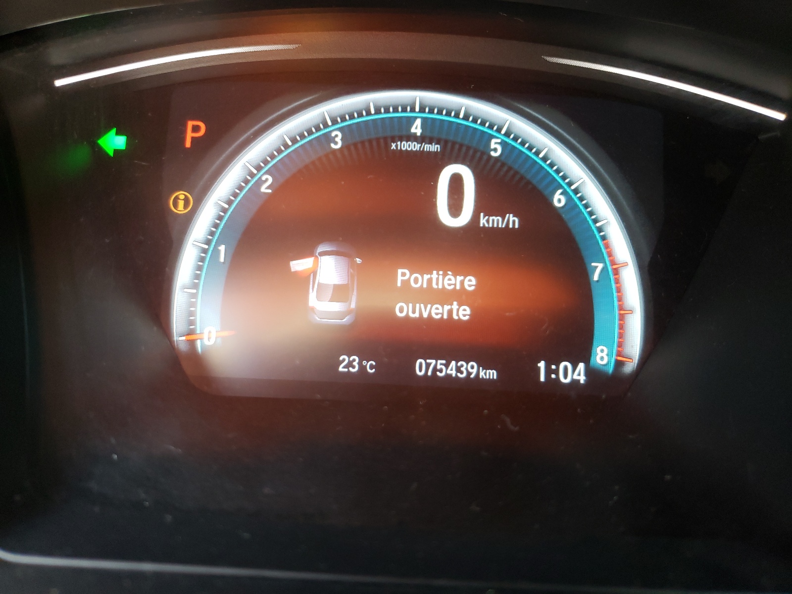 Photo 8 from auction – 2016 HONDA CIVIC LX with VIN 2HGFC2F55GH030425