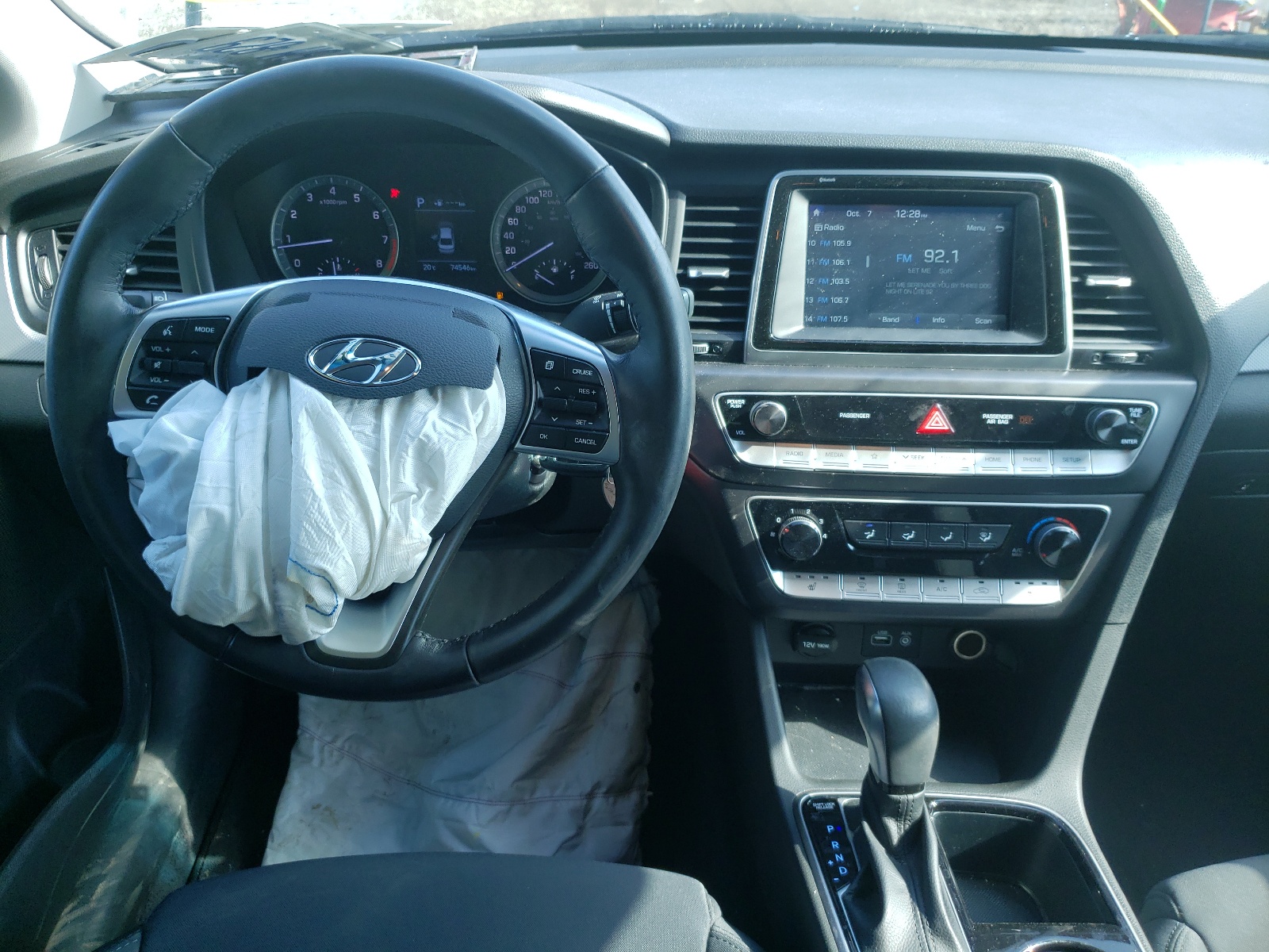 Photo 9 from auction – 2019 HYUNDAI SONATA SE with VIN 5NPE24AF0KH793848