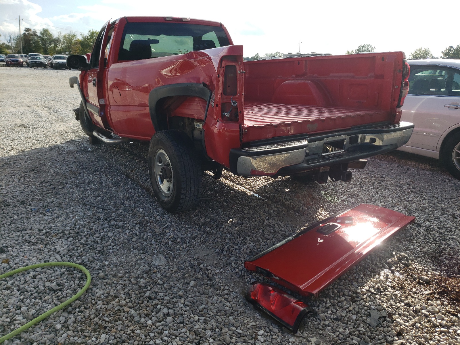 Photo 3 from auction – 2004 CHEVROLET SILVERADO with VIN 1GCHK24G94E328588