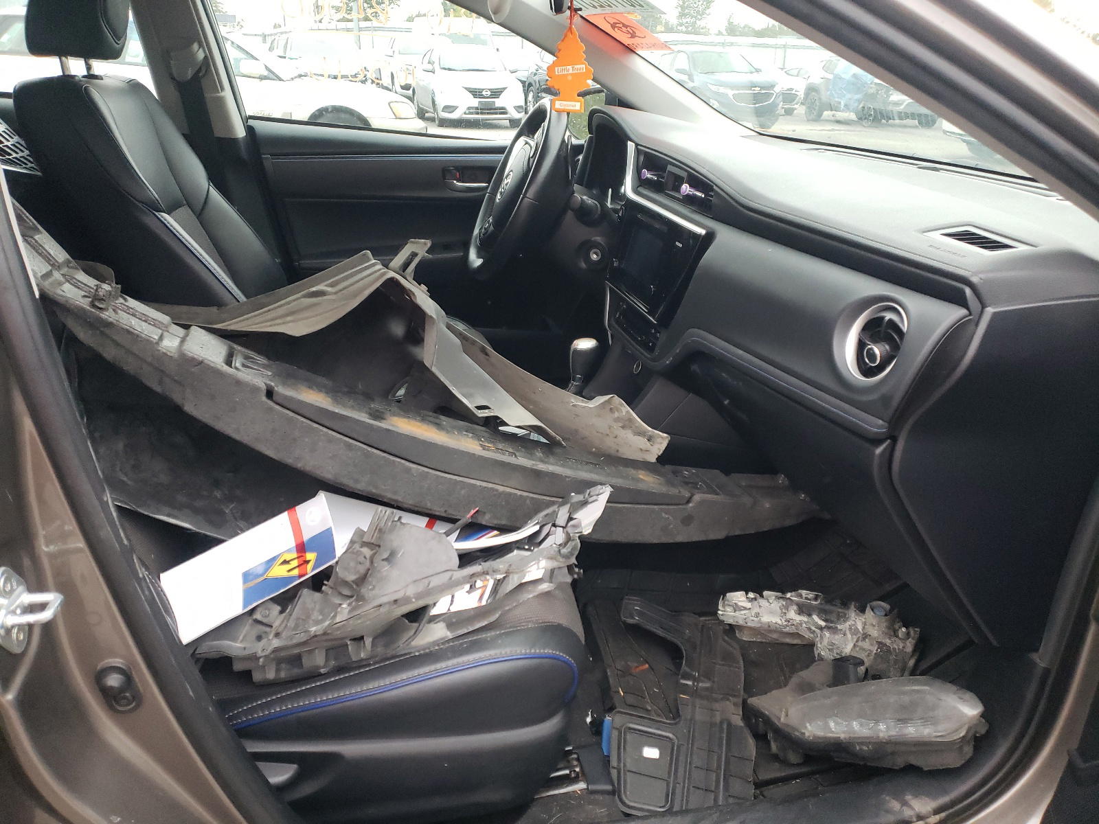 Photo 5 from auction – 2017 TOYOTA COROLLA L with VIN 2T1BURHE9HC898147