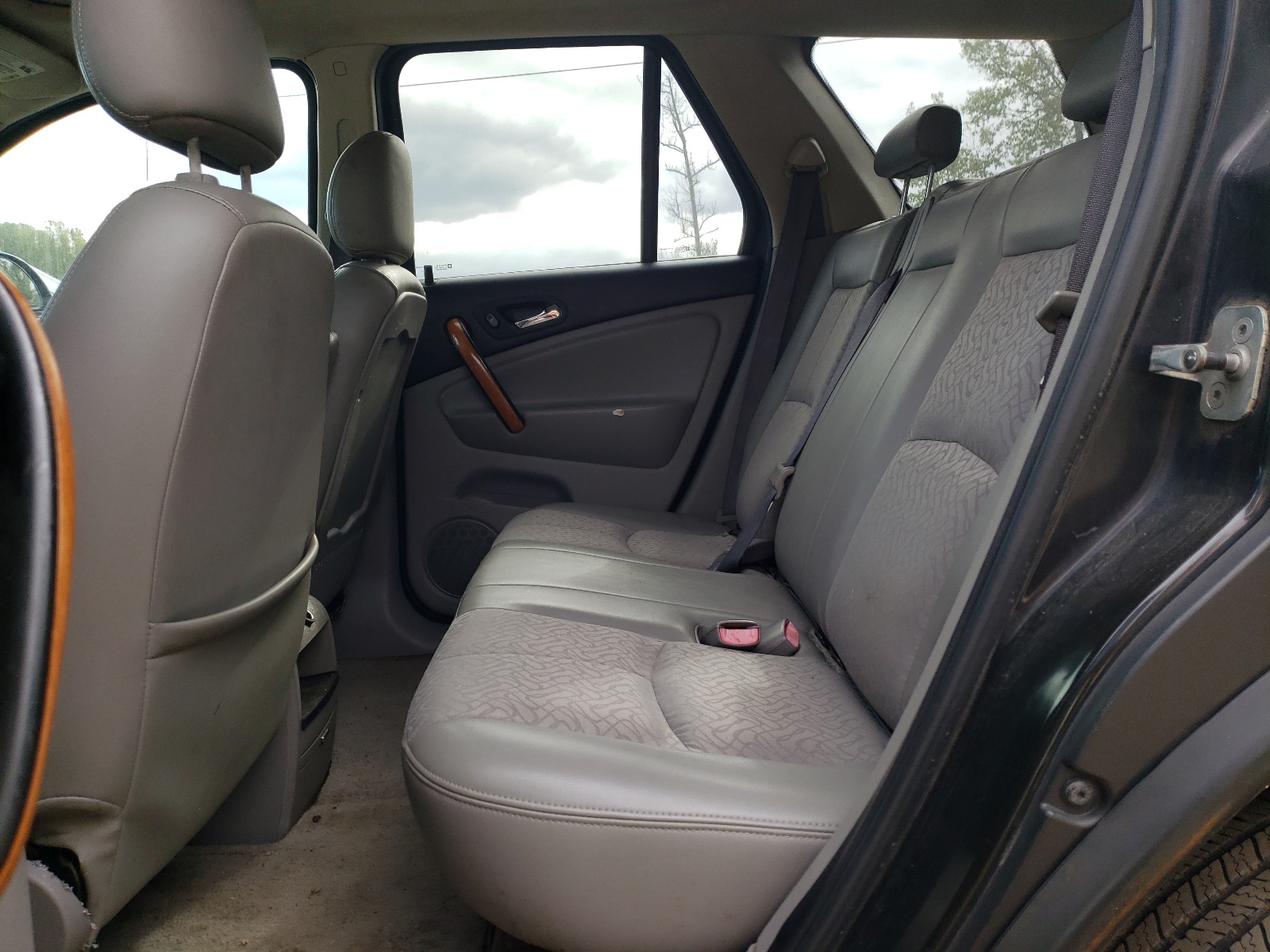 Photo 6 from auction – 2006 SATURN VUE with VIN 5GZCZ53456S869798