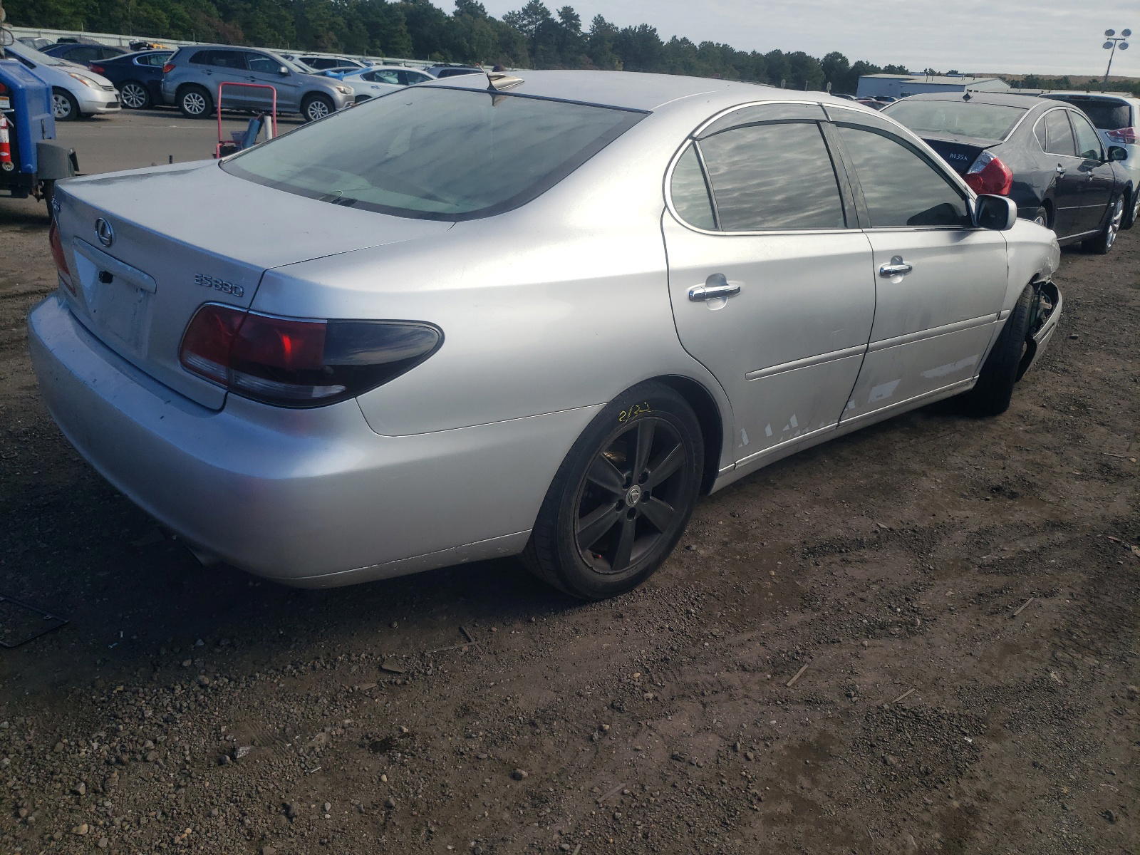Photo 4 from auction – 2005 LEXUS ES 330 with VIN JTHBA30G555099489