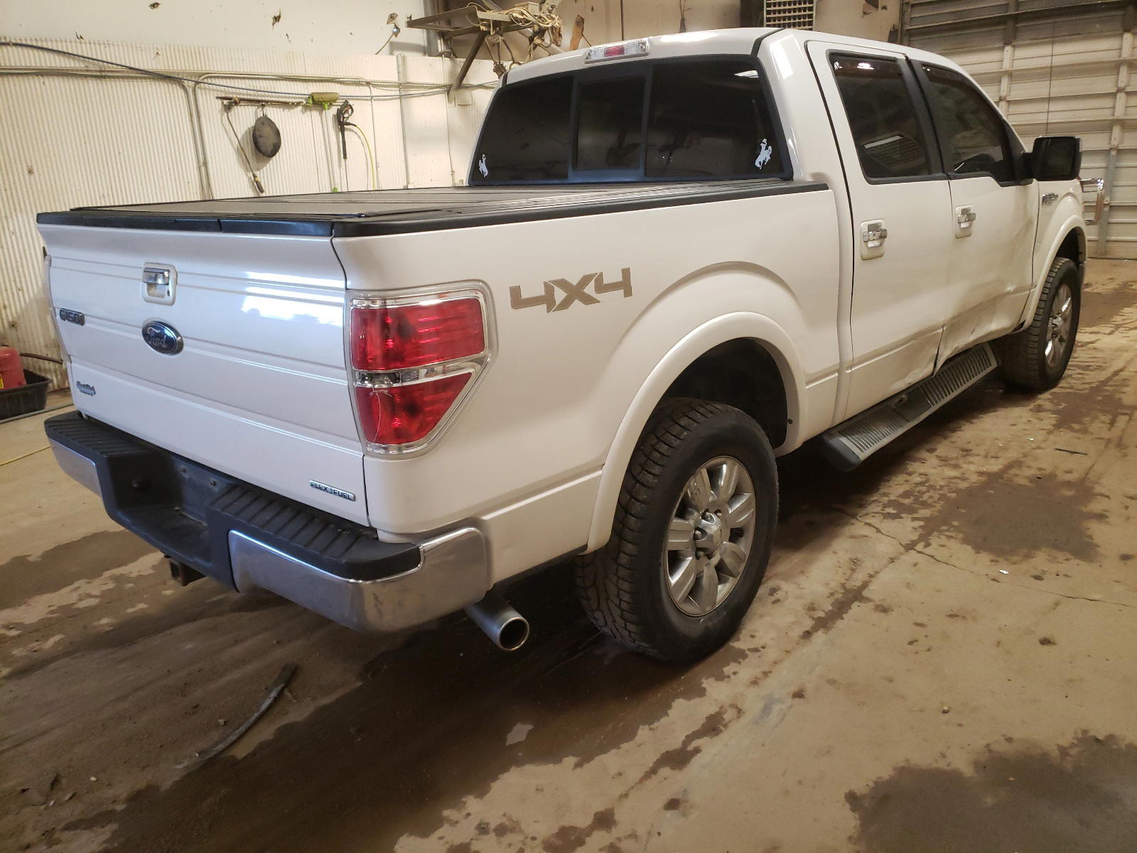 Photo 4 from auction – 2011 FORD F150 SUPER with VIN 1FTFW1EF2BFA20889