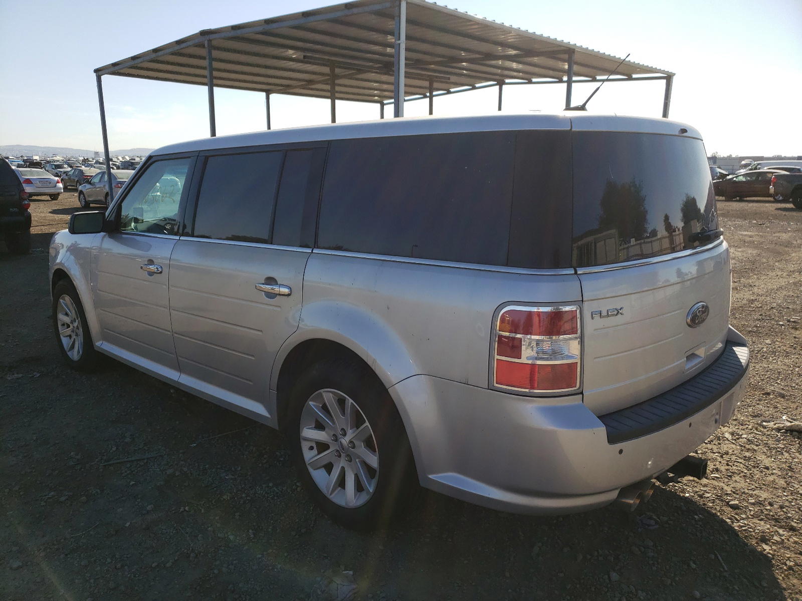 Photo 3 from auction – 2010 FORD FLEX SEL with VIN 2FMGK5CC2ABA81784