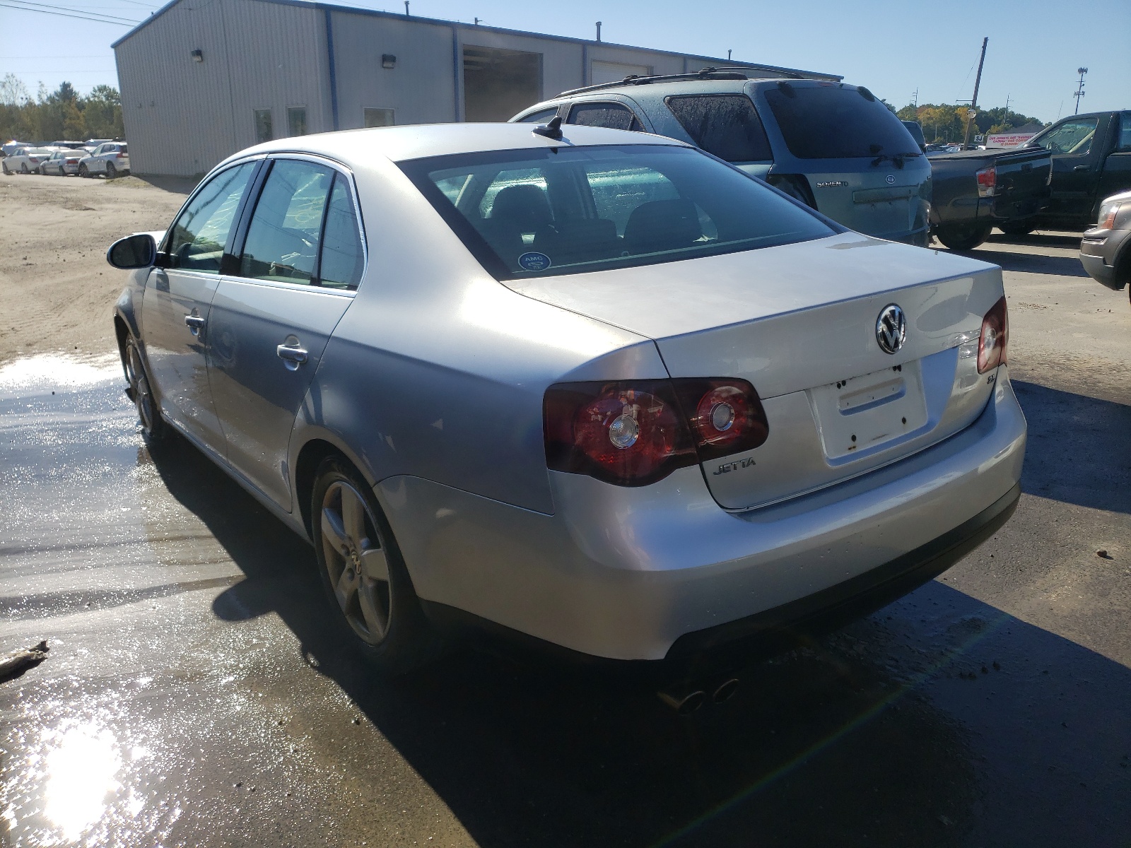 Photo 3 from auction – 2008 VOLKSWAGEN JETTA SE with VIN 3VWRZ71K08M080220