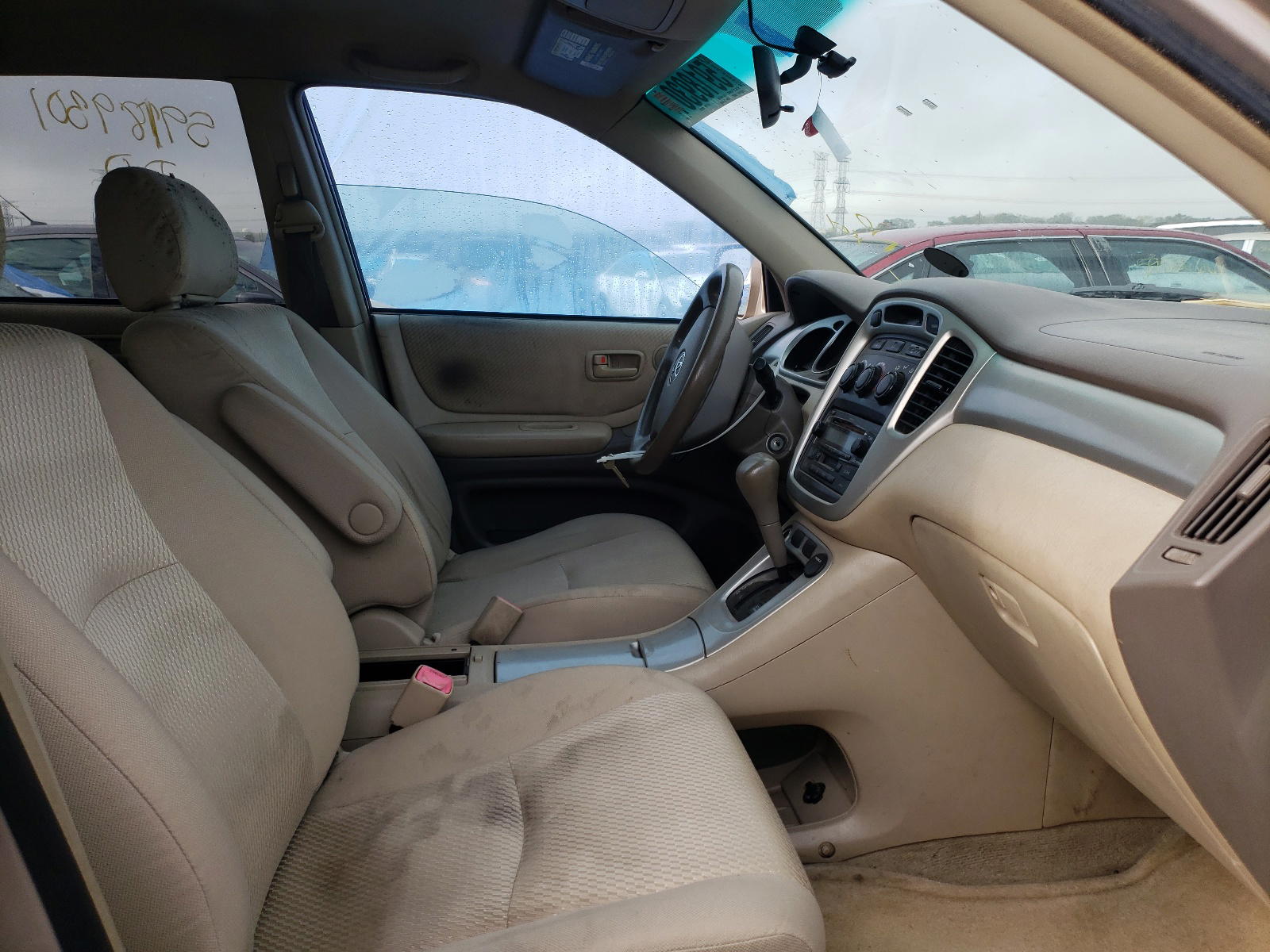 Photo 5 from auction – 2005 TOYOTA HIGHLANDER with VIN JTEDP21AX50079387