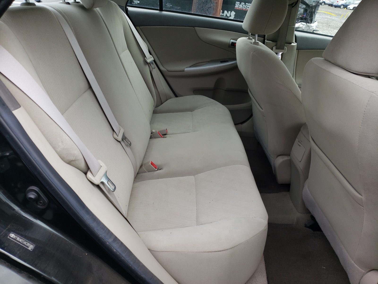 Zdjęcie 6 z aukcji – 2010 TOYOTA COROLLA BA z VIN 2T1BU4EE5AC265965