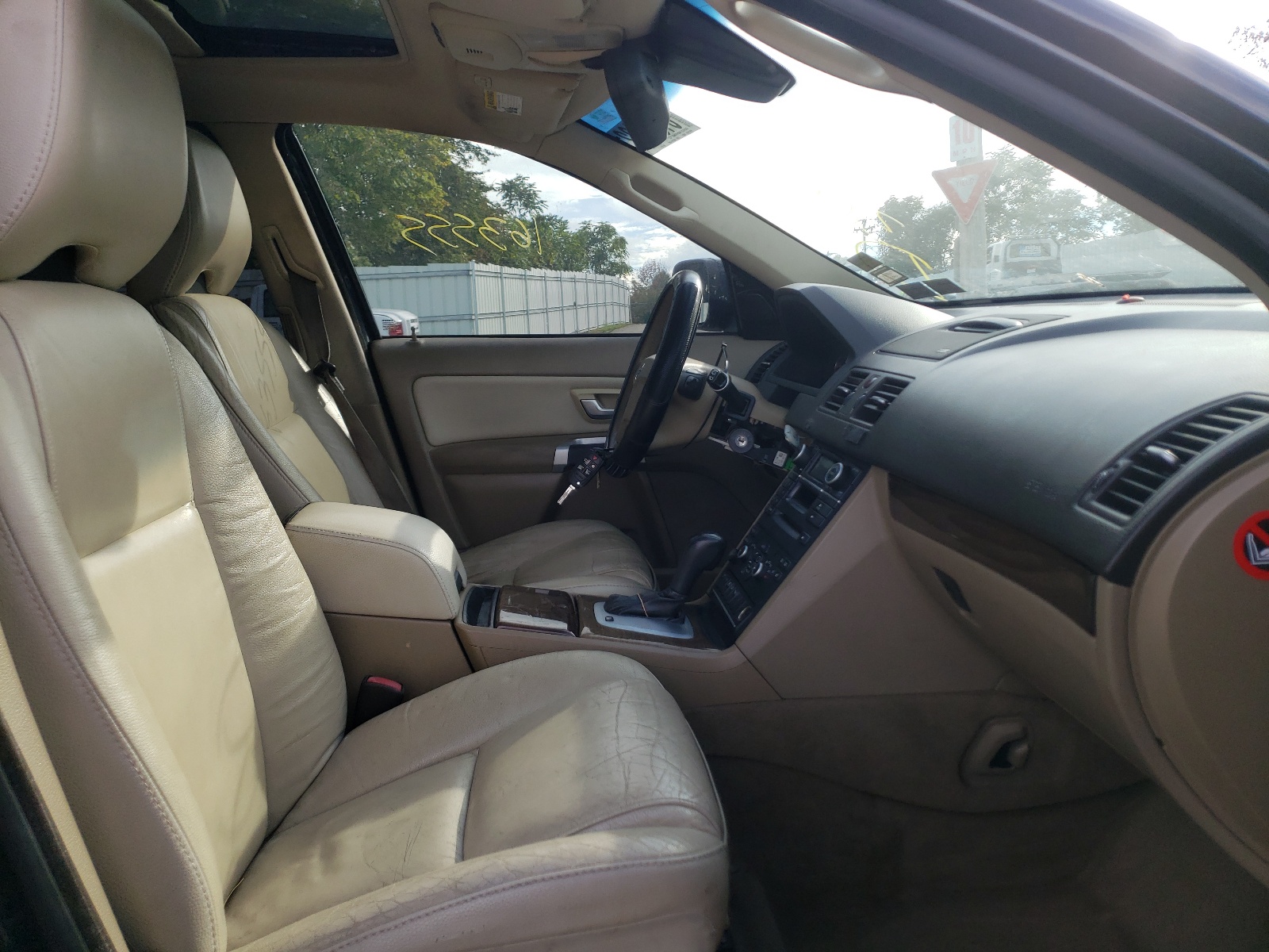 Photo 5 from auction – 2010 VOLVO XC90 3.2 with VIN YV4982CZ7A1543974