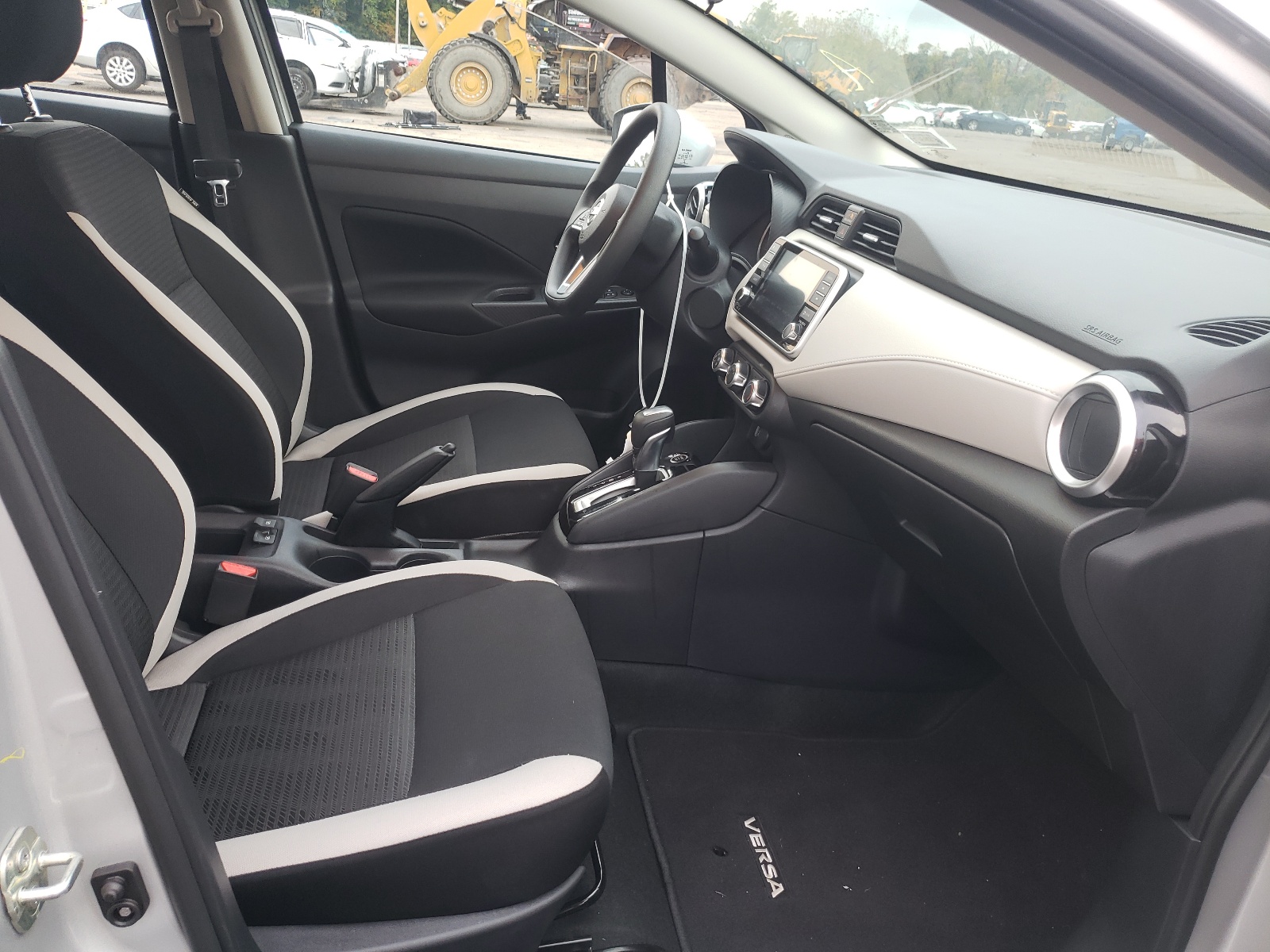 Photo 5 from auction – 2021 NISSAN VERSA SV with VIN 3N1CN8EV9ML838606