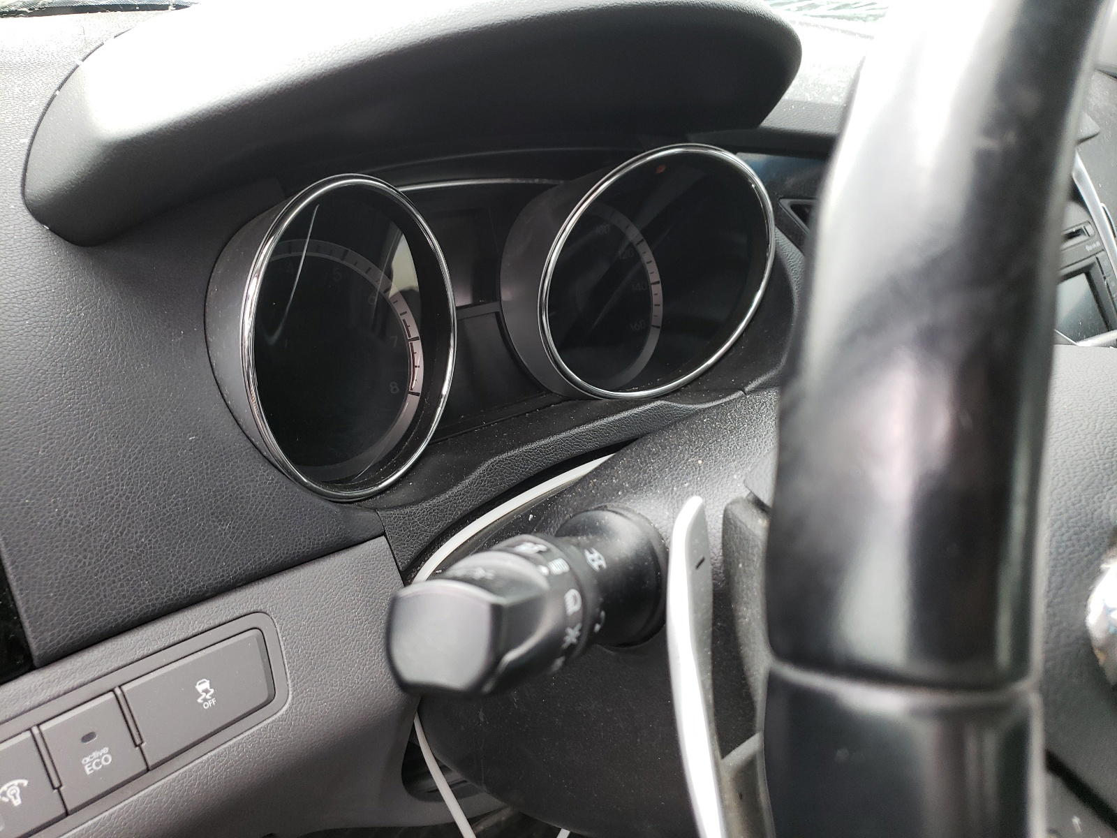 Photo 8 from auction – 2014 HYUNDAI SONATA SE with VIN 5NPEC4AC3EH851538