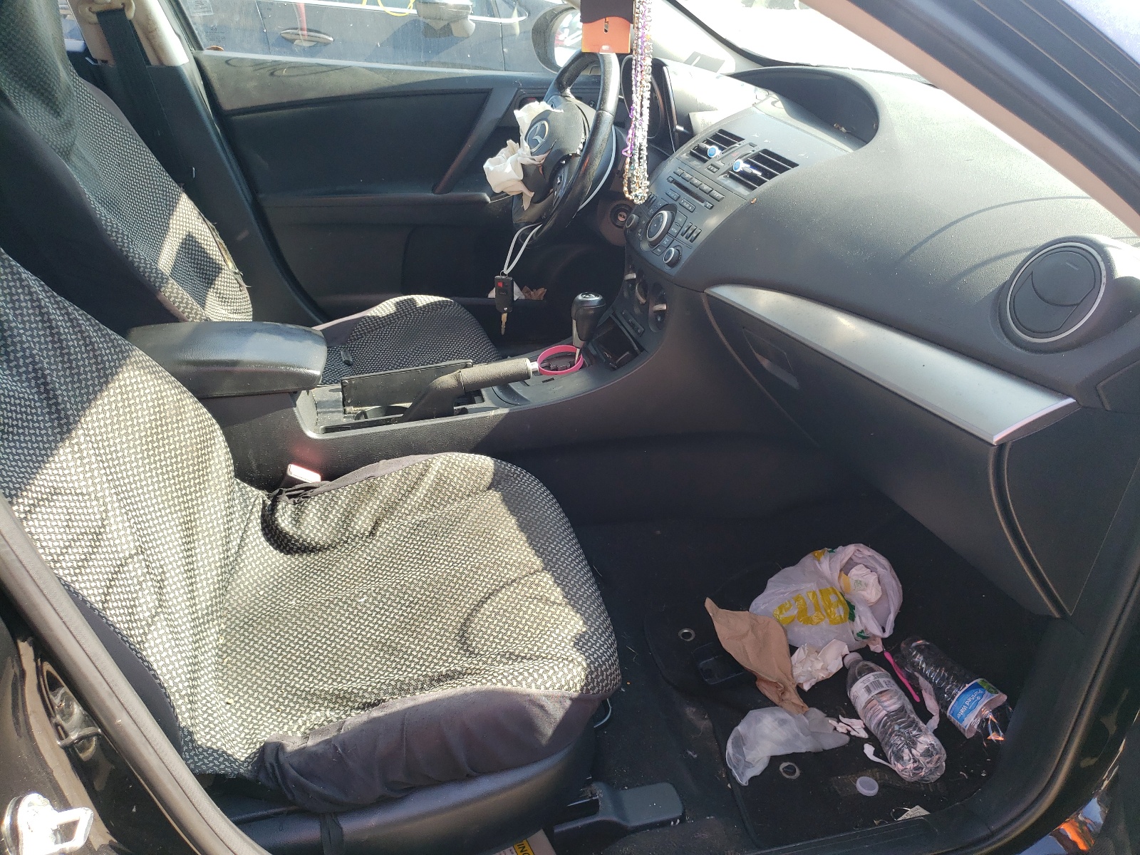 Фото 5 с аукциона – 2012 MAZDA 3 I с VIN JM1BL1V78C1612960