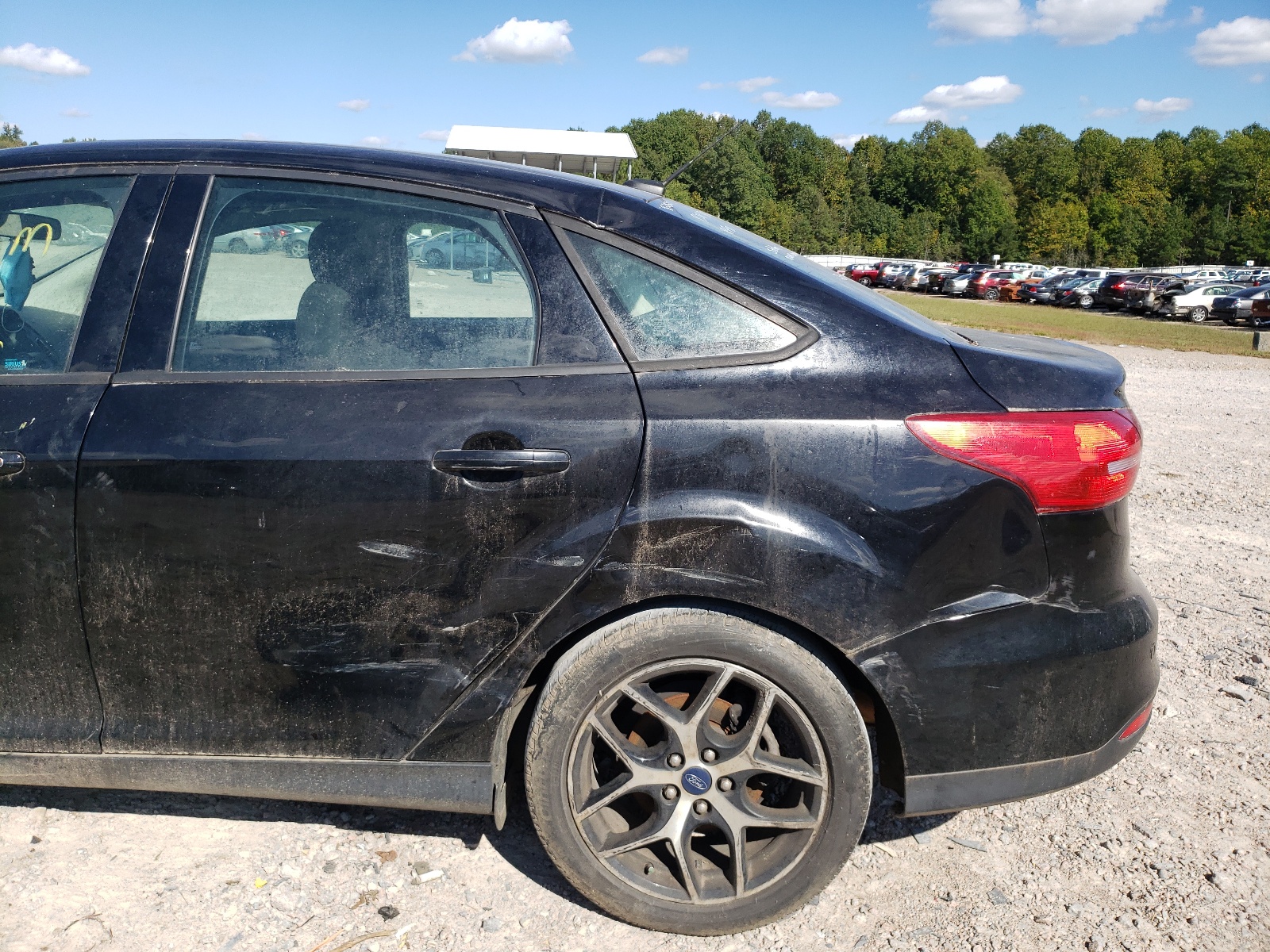 Foto 9 de la subasta – 2017 FORD FOCUS SEL con VIN 1FADP3H2XHL322259