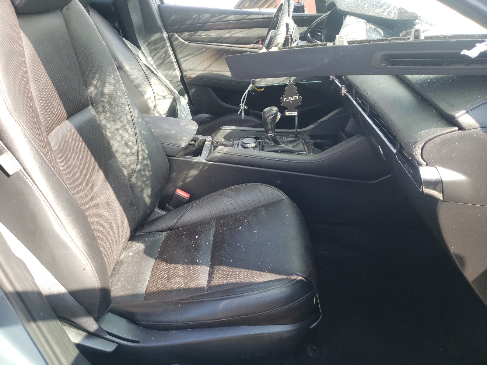 Photo 5 from auction – 2020 MAZDA 3 PREFERRE with VIN JM1BPBMM6L1148391