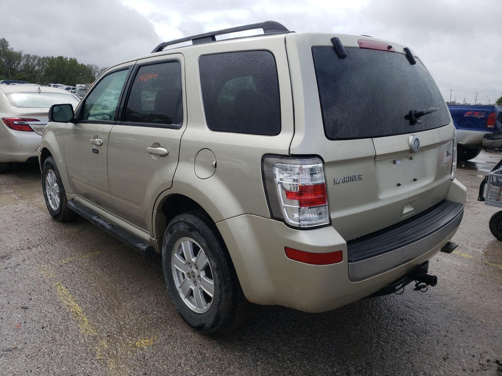 Photo 3 from auction – 2010 MERCURY MARINER with VIN 4M2CN8BG2AKJ11740