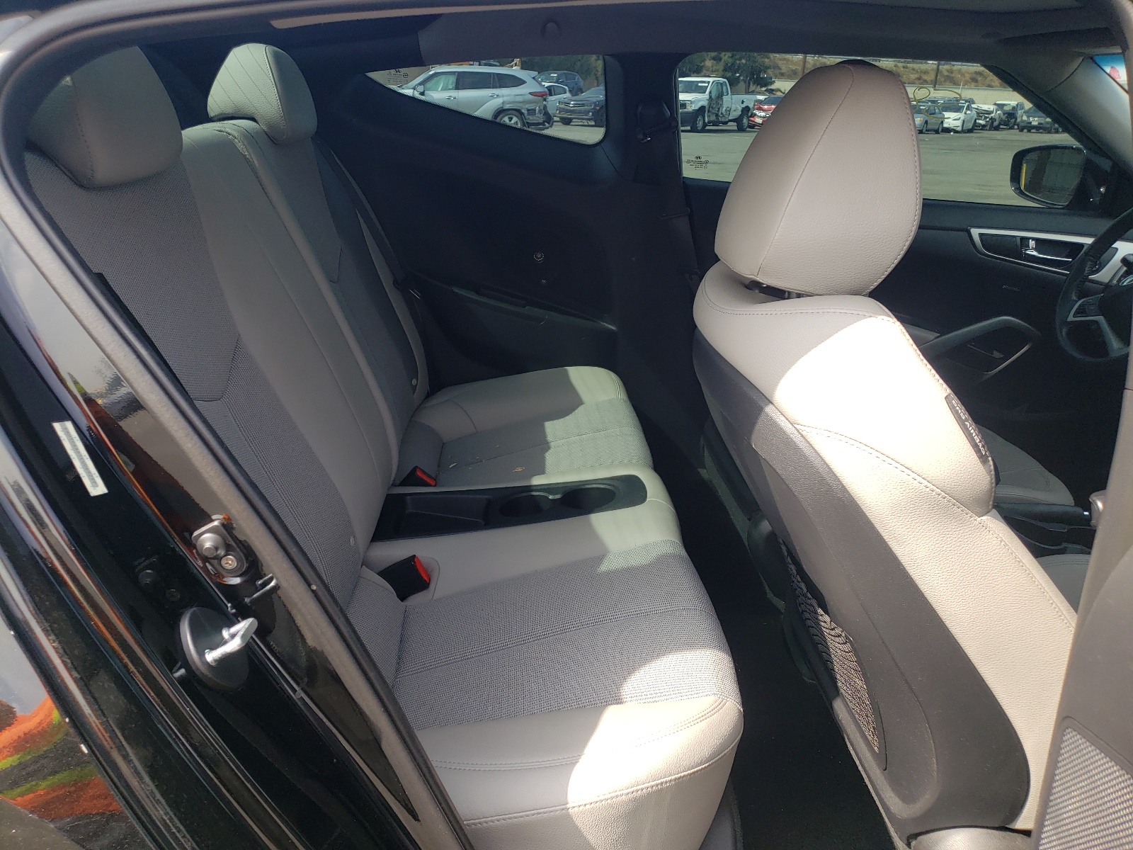 Photo 6 from auction – 2012 HYUNDAI VELOSTER with VIN KMHTC6AD5CU069297