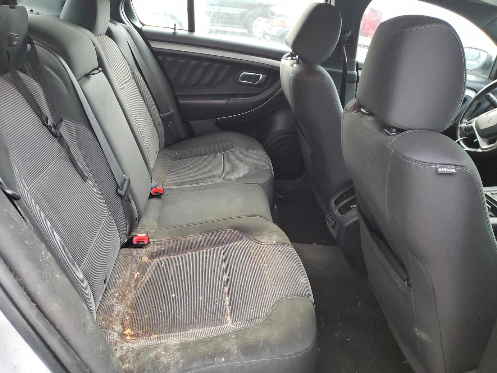 Photo 6 from auction – 2013 FORD TAURUS SEL with VIN 1FAHP2E87DG109227
