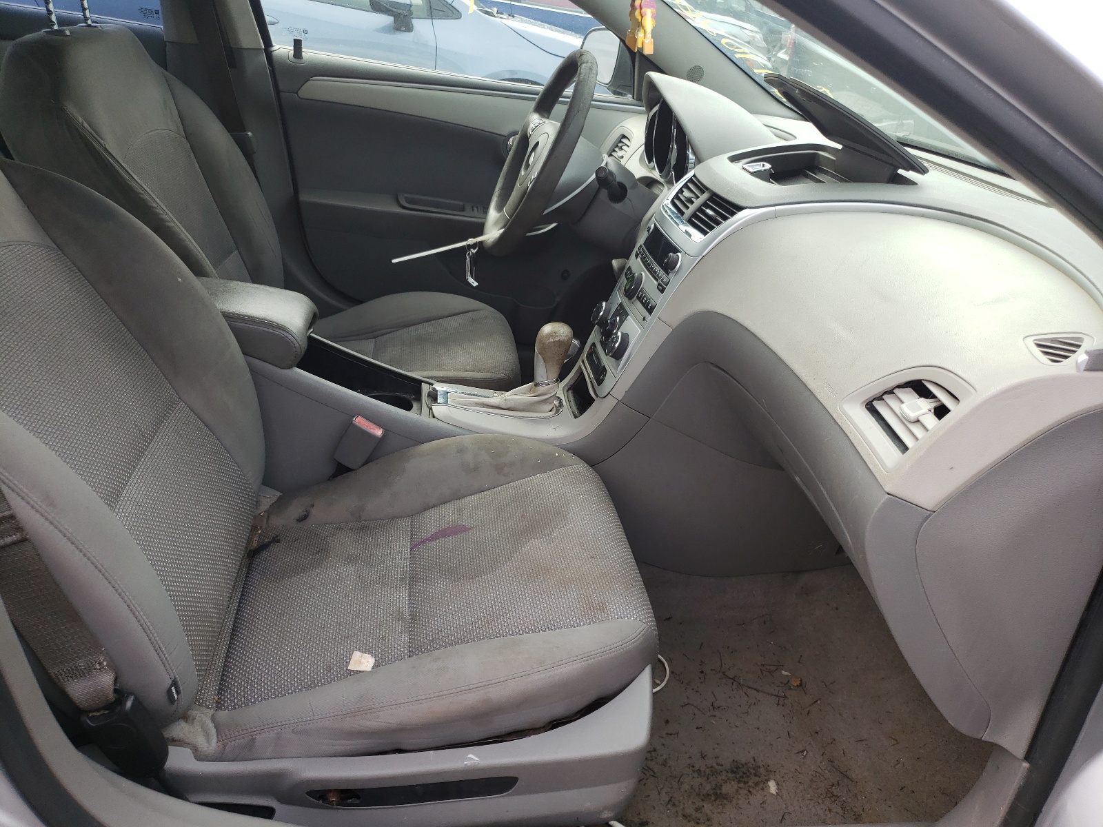 Photo 5 from auction – 2012 CHEVROLET MALIBU LS with VIN 1G1ZB5E06CF257195