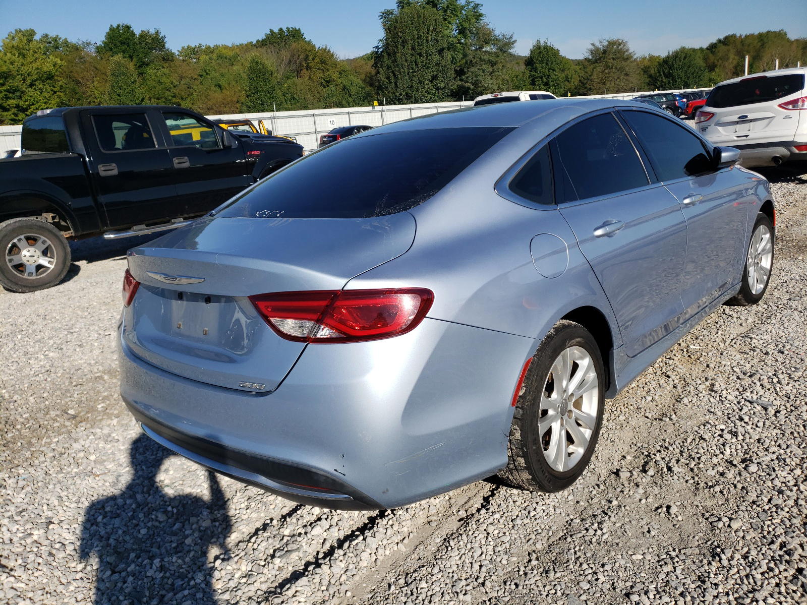 Photo 4 from auction – 2015 CHRYSLER 200 LIMITE with VIN 1C3CCCAB3FN647837