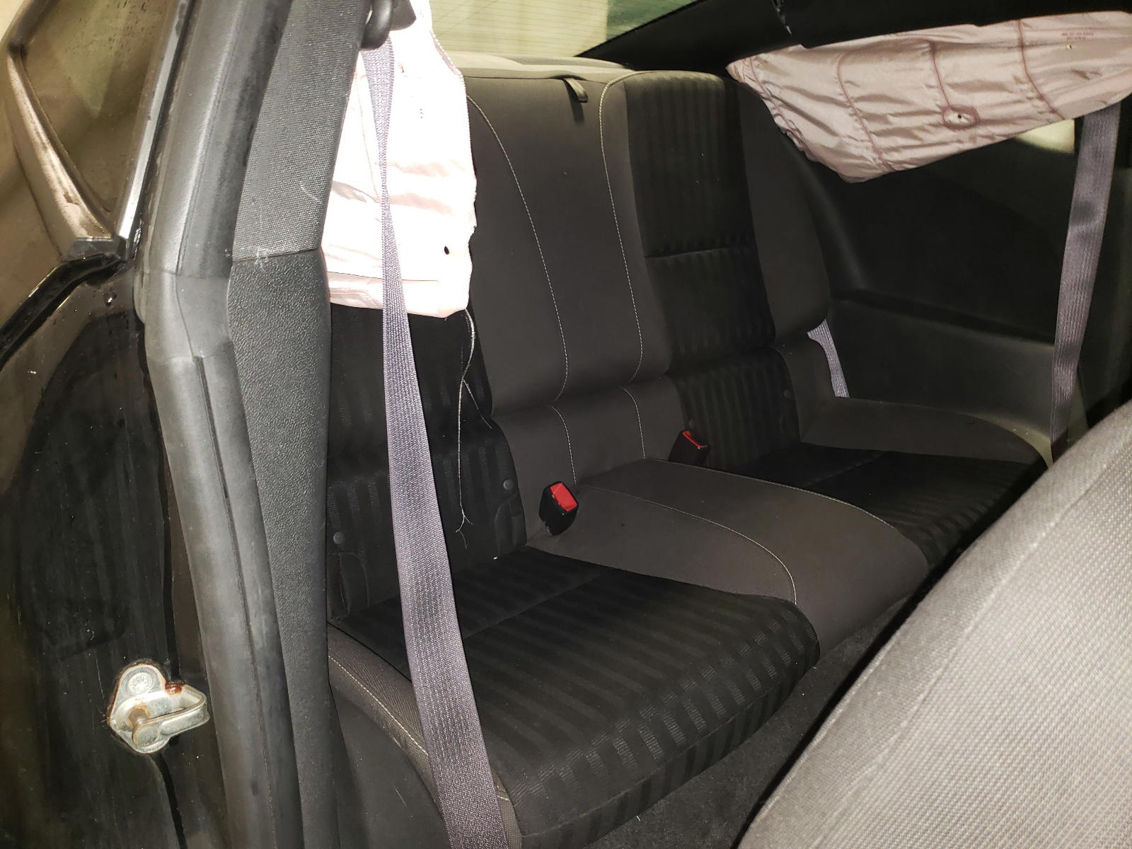 Photo 6 from auction – 2015 CHEVROLET CAMARO LS with VIN 2G1FB1E34F9305845
