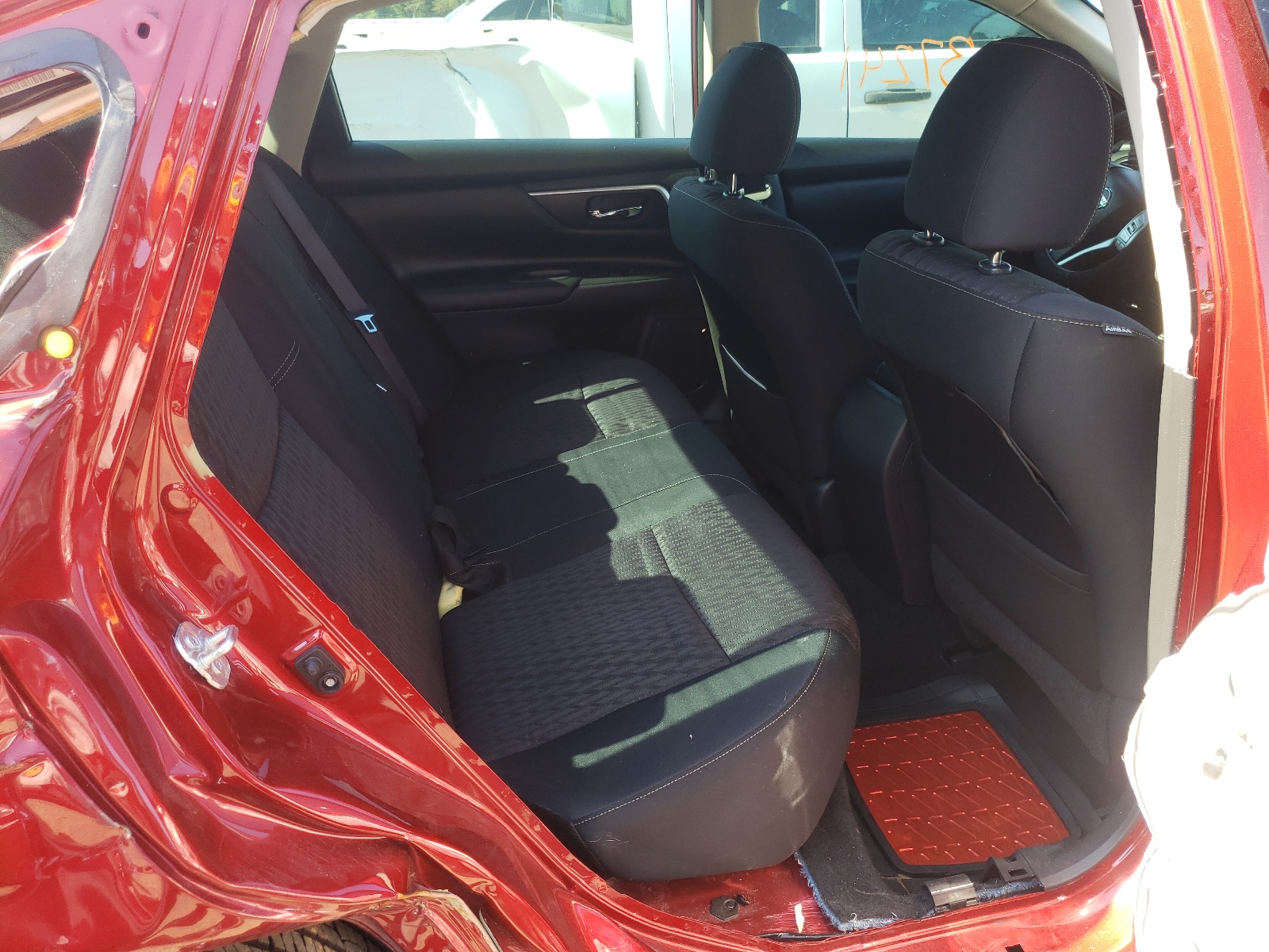 Photo 6 from auction – 2017 NISSAN ALTIMA 2.5 with VIN 1N4AL3AP7HC293565