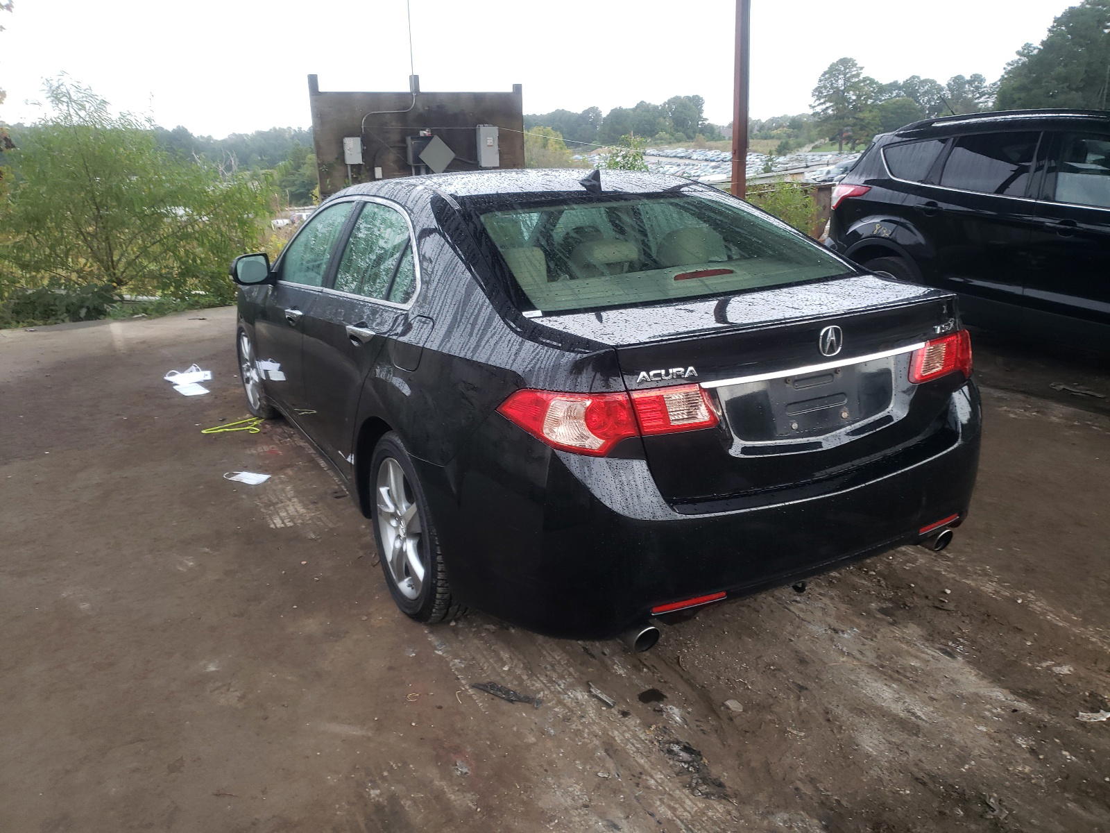 Photo 3 from auction – 2011 ACURA TSX with VIN JH4CU2F66BC003977