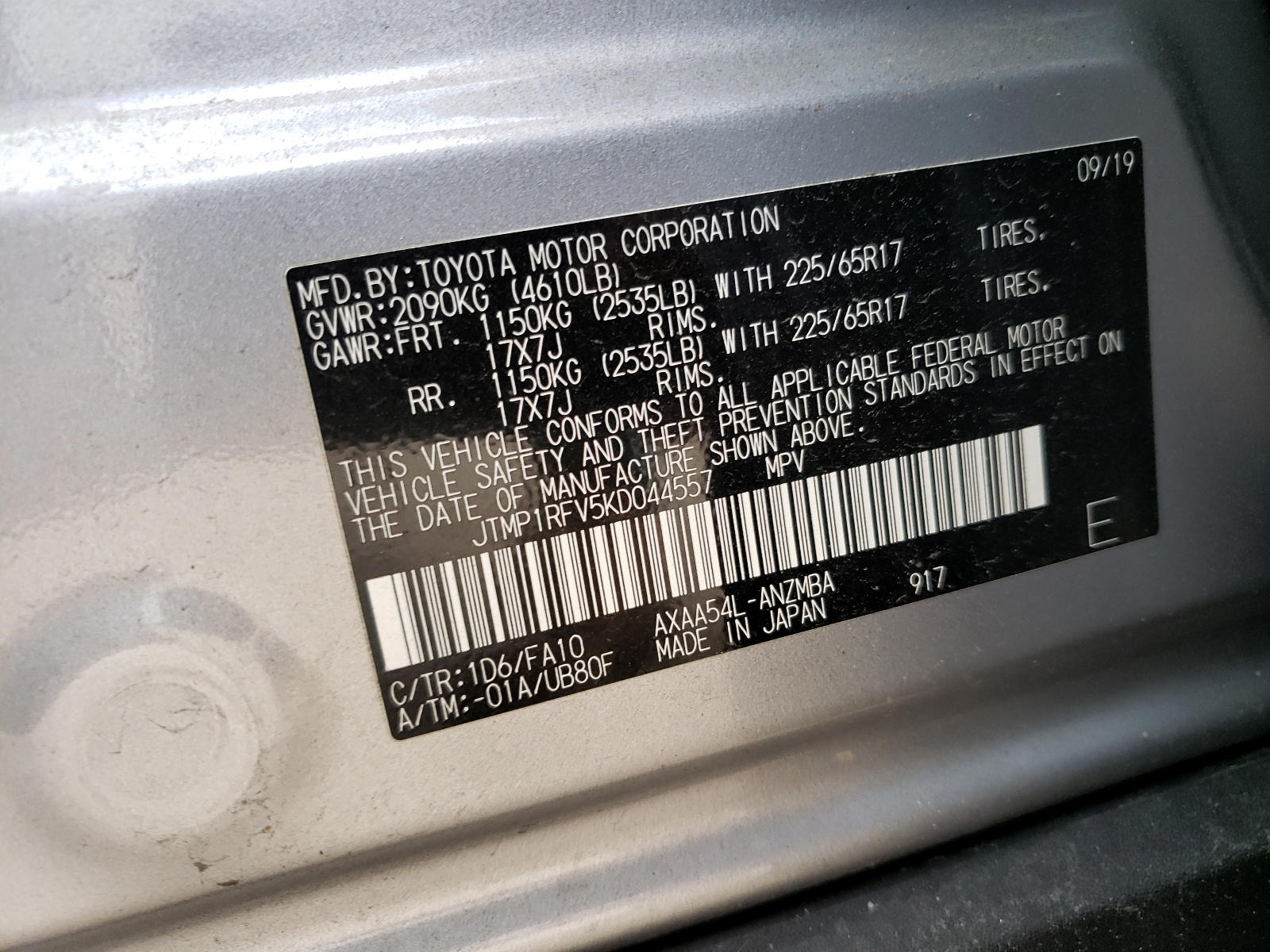 Photo 10 from auction – 2019 TOYOTA RAV4 XLE with VIN JTMP1RFV5KD044557