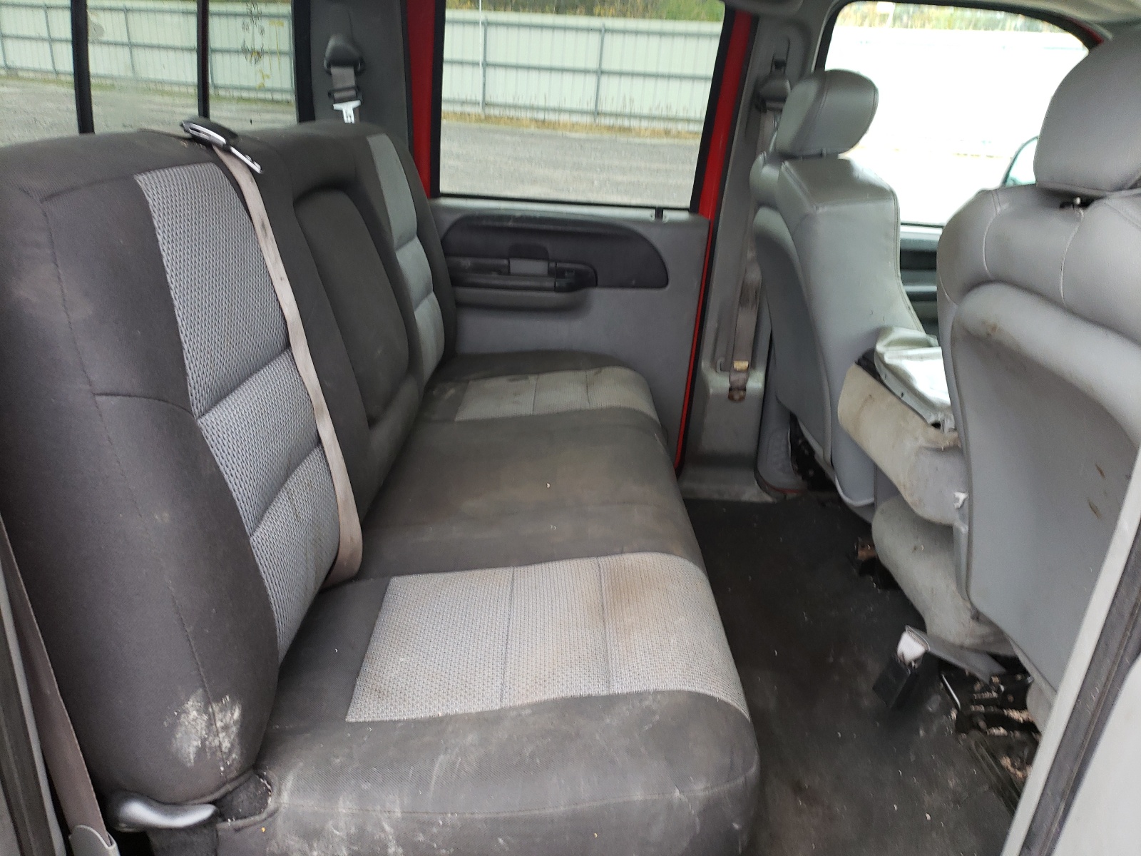 Photo 6 from auction – 2005 FORD F250 SUPER with VIN 1FTSW21575EC78627
